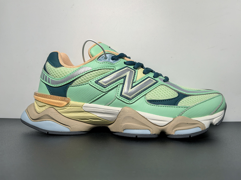 New Balance 9060-128