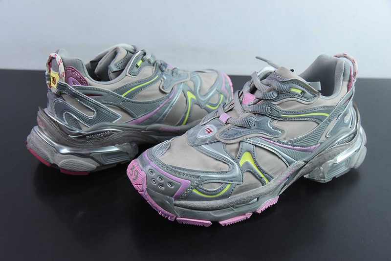 Balenciaga Runner 7.5 Sneaker