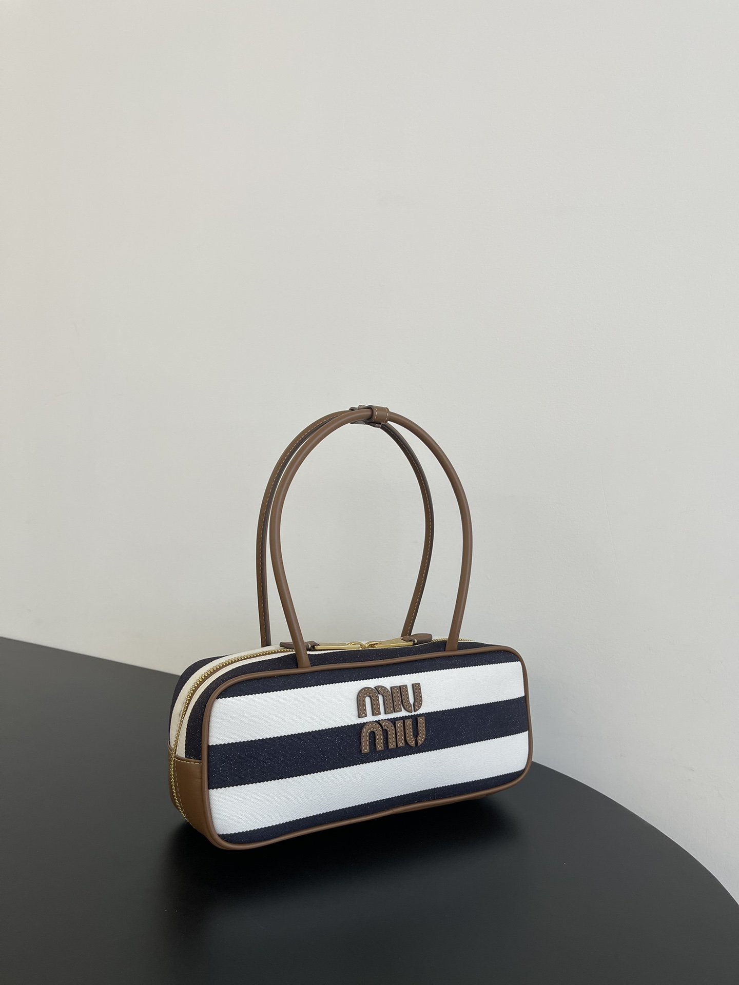 MiuMi* Color-Blocked Striped Bowling Bag(27×8×12CM）
