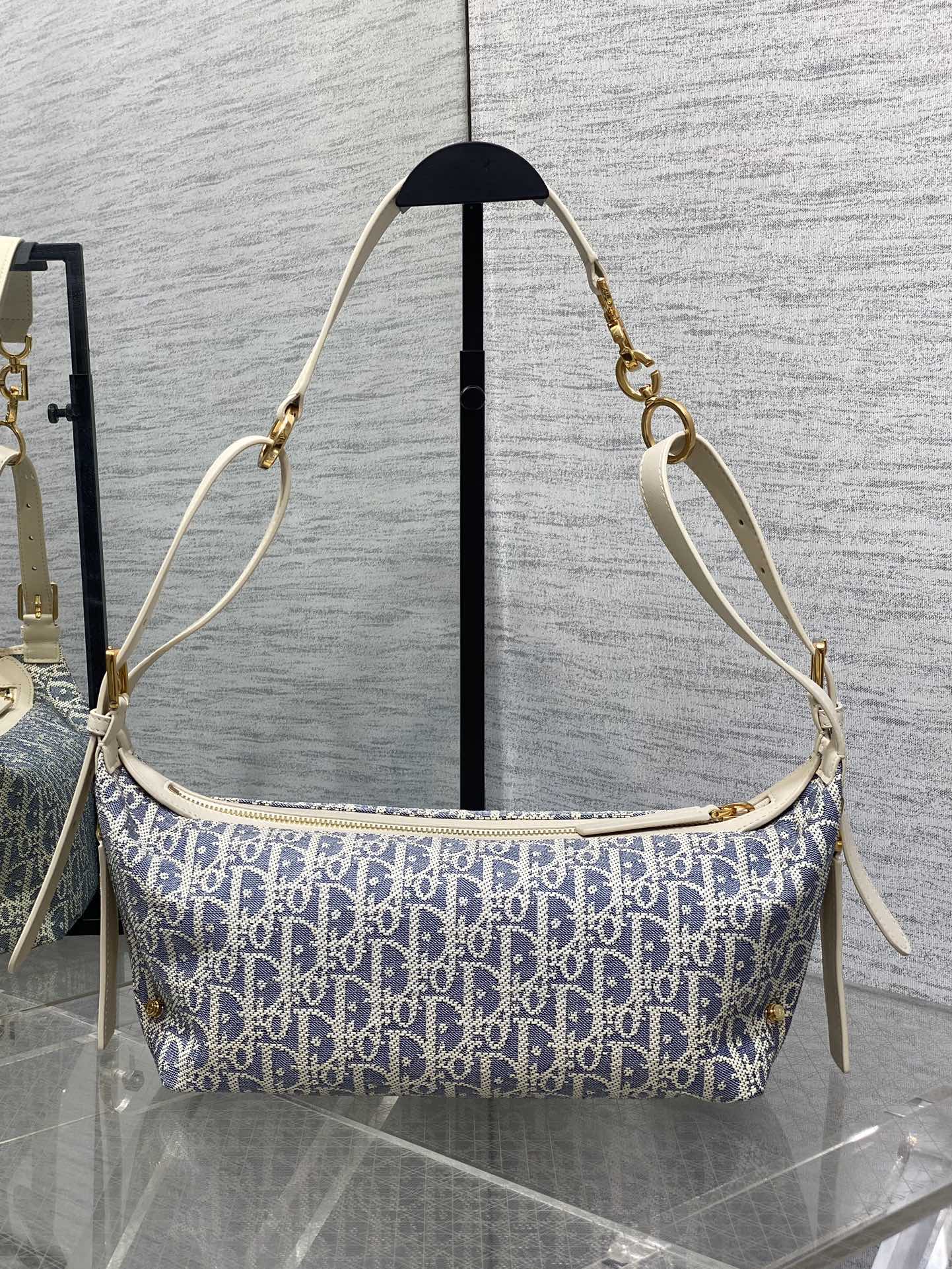 Dio* Journey Hobo Bag(25.5*14.5*14CM)