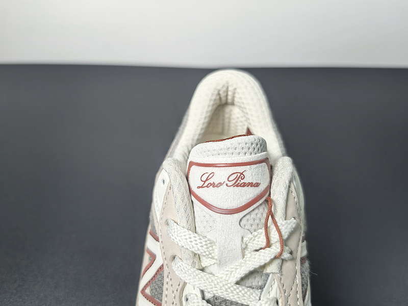 Loro Piano x New Balance U990LO6