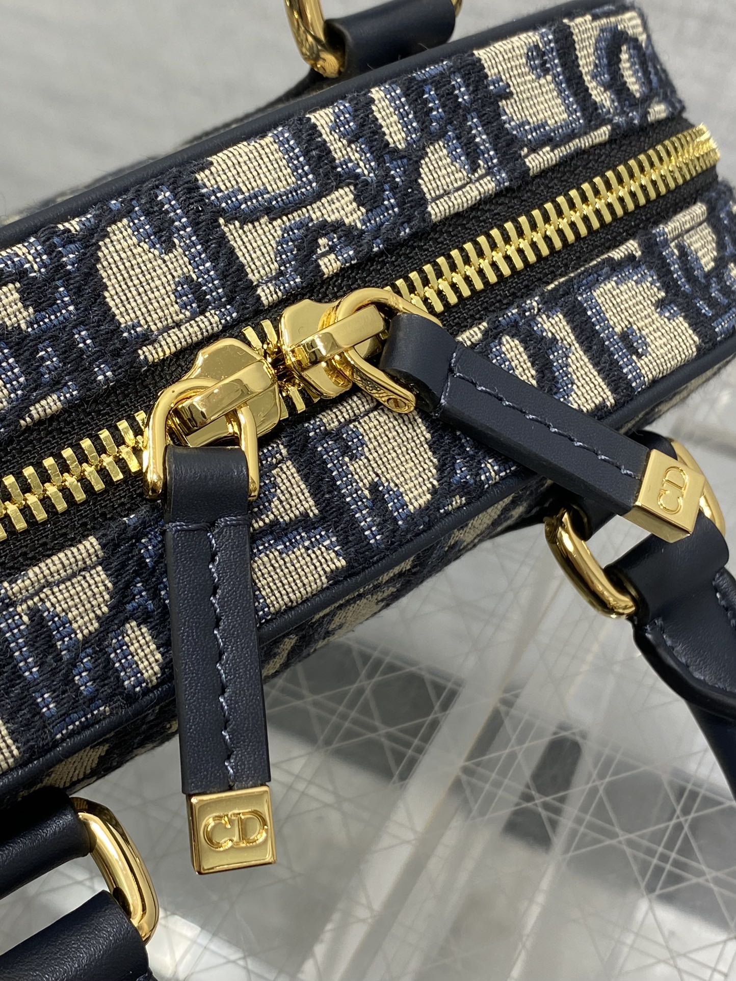 Dio* D-Vibe Mini Bowling Bag(20.5*13*5CM)