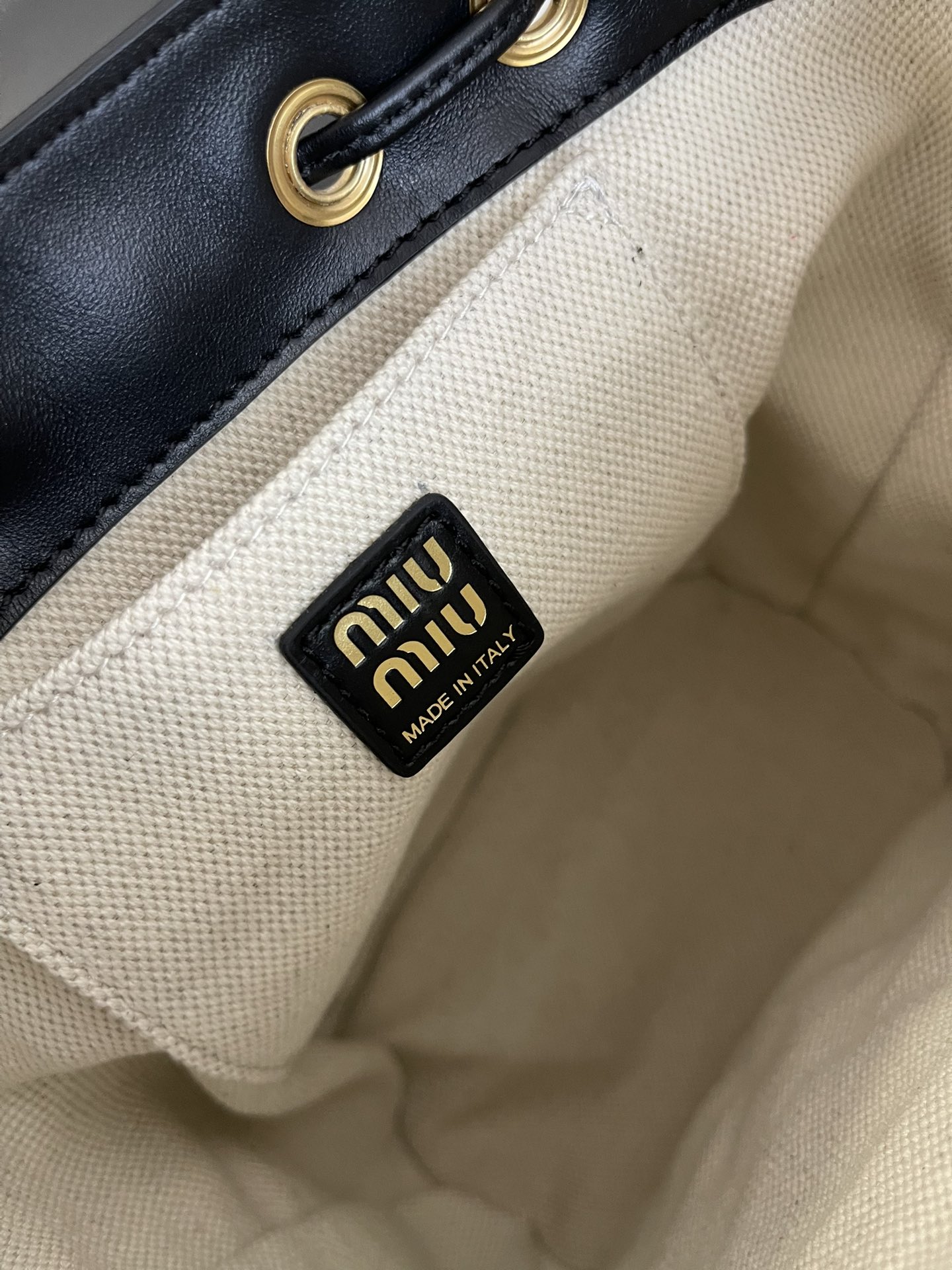 MiuMi*  25SS Mini Backpack(22*18*11.5CM）