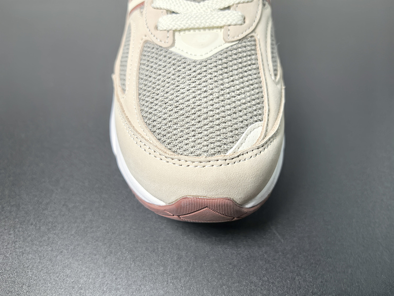 Loro Piano x New Balance U990LO6