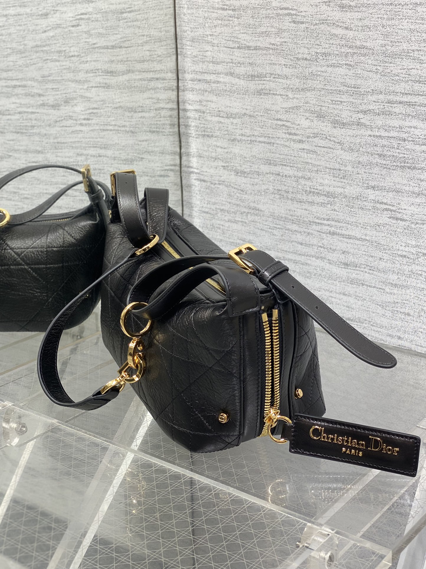 Dio* Journey Waxed Leather Hobo(25.5*14.5*14CM)