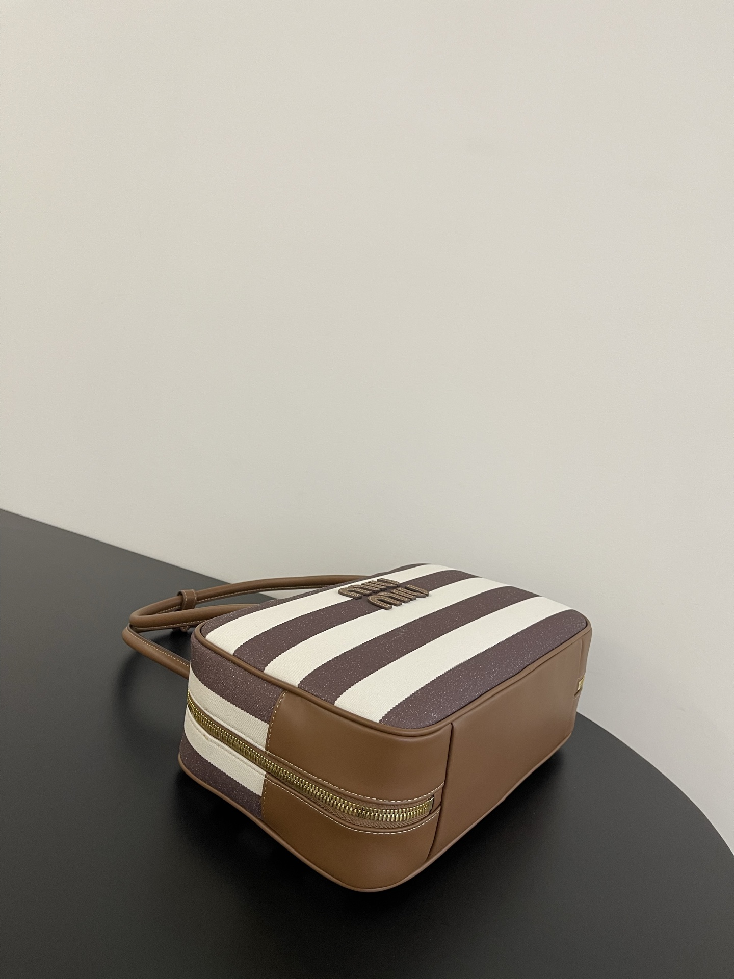 MiuMi* New Color-Striped Canvas Tote(35×20×10CM）