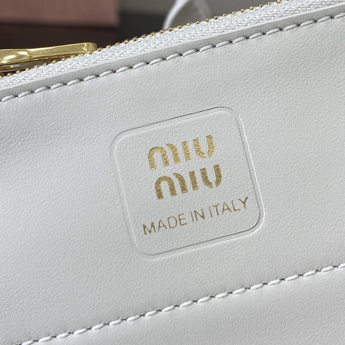 MiuMi* Woven Basket Bag(24 X12.5 X 9CM）