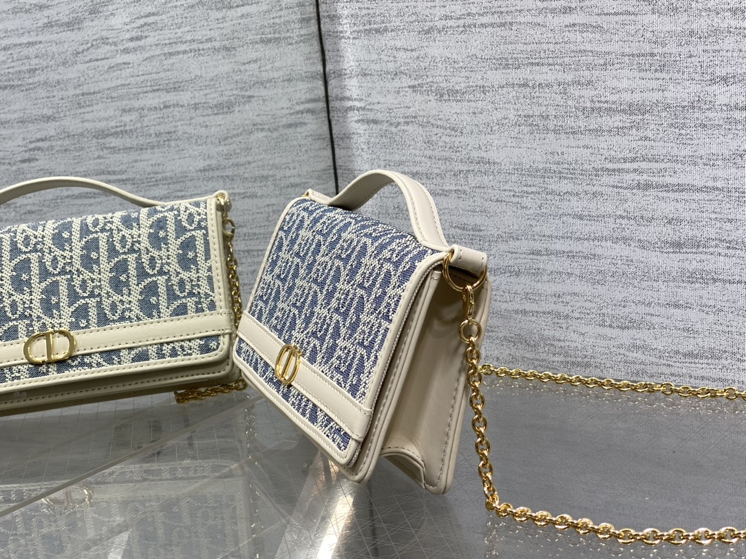 Dio* 30 Montaigne Cigale WOC(20.5*11*5CM)