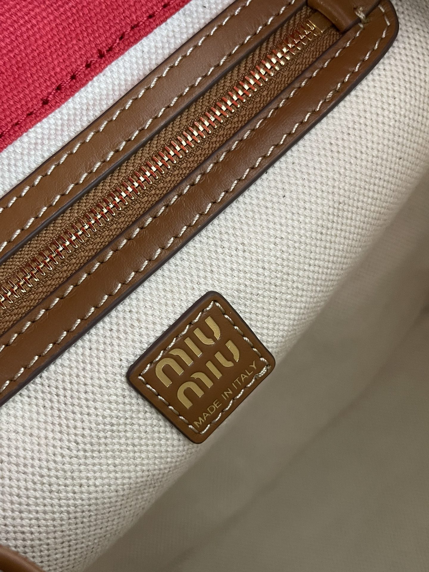 MiuMi* 25SS Canvas Backpack(29.5*25*12.5 CM）