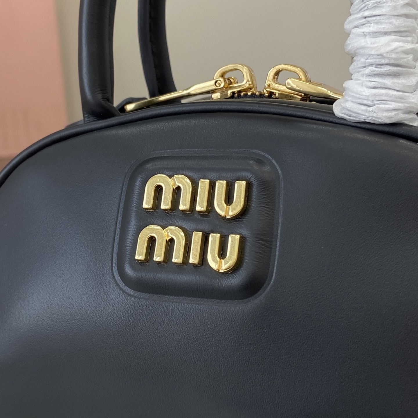 MiuMi* Runway Dumpling Bag(24 X12.5 X 9CM）