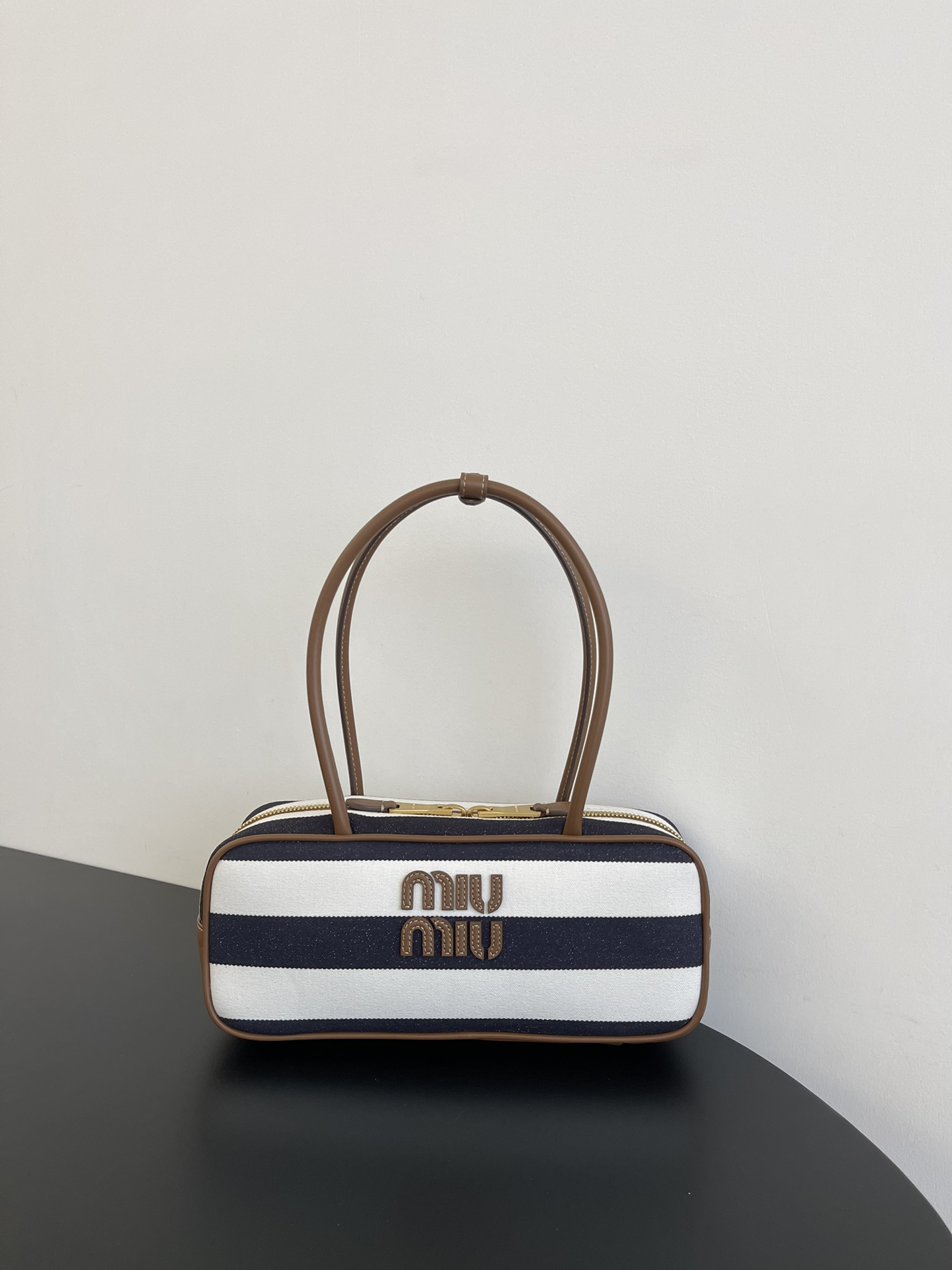 MiuMi* Color-Blocked Striped Bowling Bag(27×8×12CM）