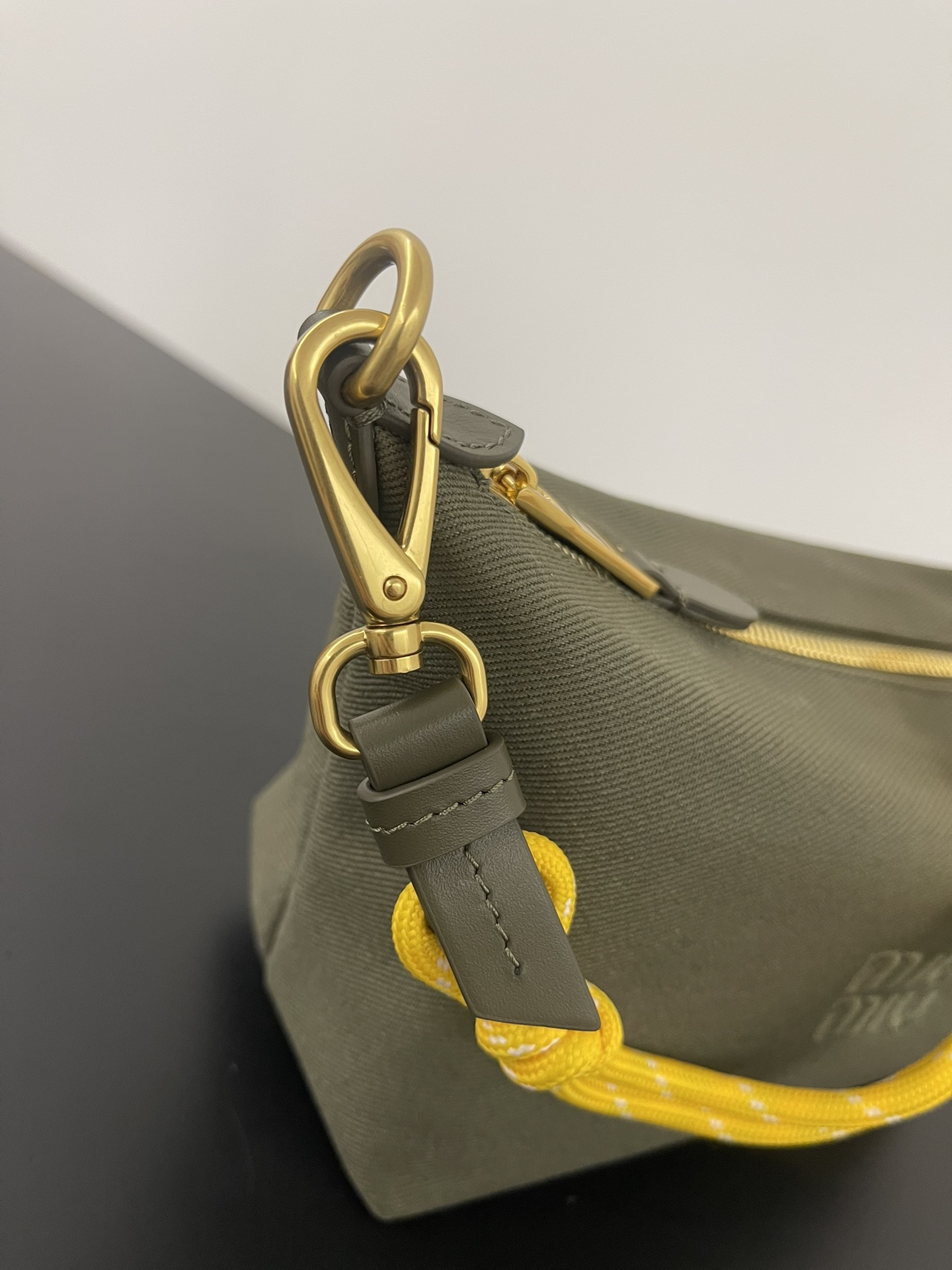 MiuMi*  Canvas Lunch Box Bag(14×18.5×10CM）