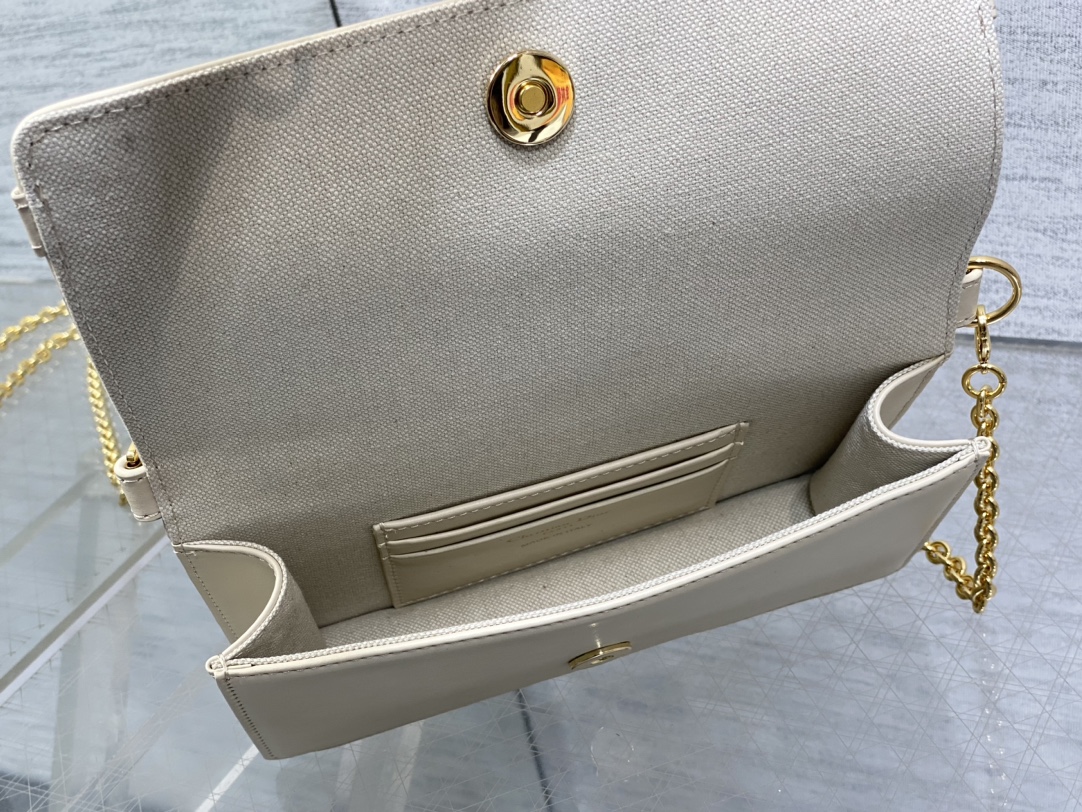 Dio* 30 Montaigne Cigale WOC(20.5*11*5CM)