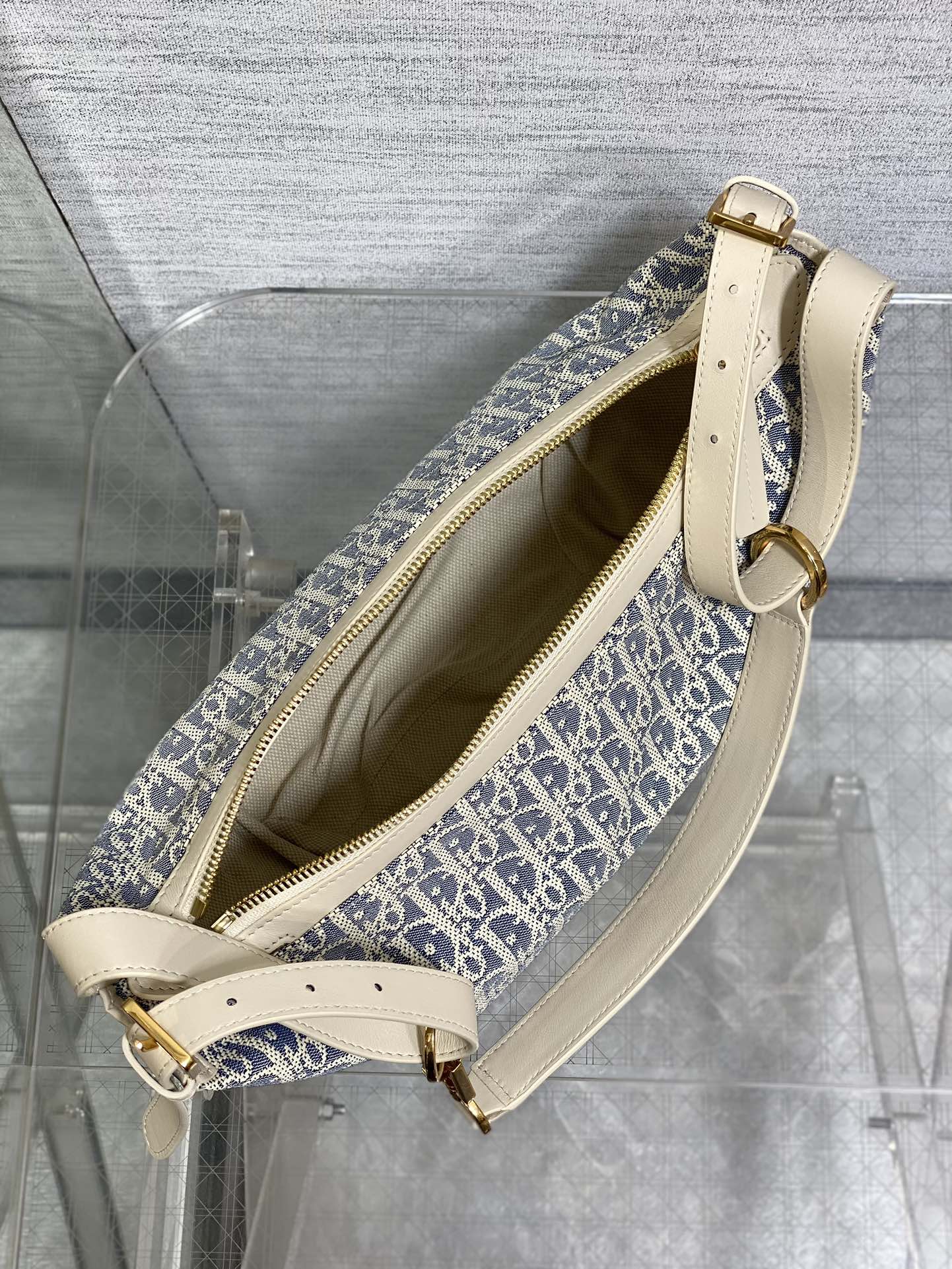 Dio* Journey Hobo Bag(25.5*14.5*14CM)