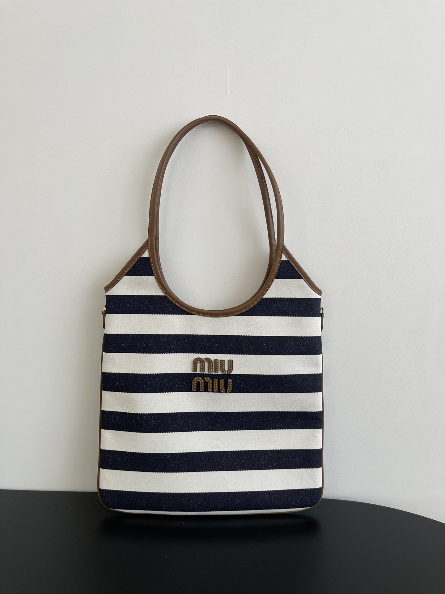 MiuMi* New Color-Stripe Canvas Tote(35×40CM）