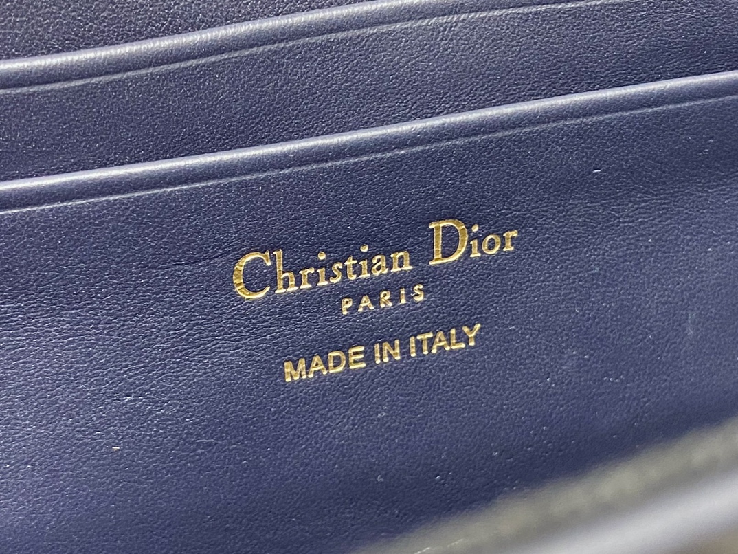 Dio* 30 Montaigne Cigale WOC(20.5*11*5CM)