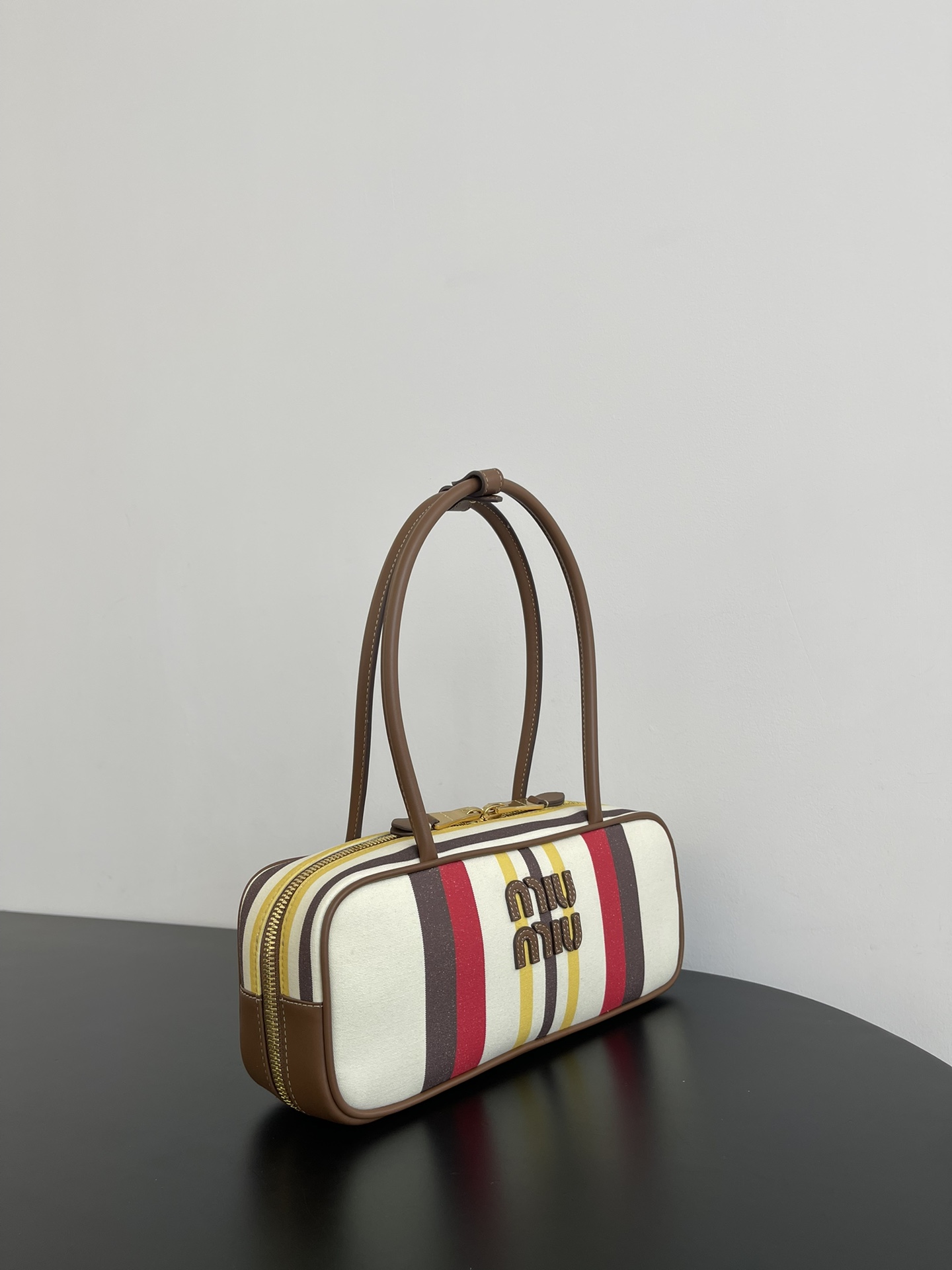 MiuMi* Color-Blocked Striped Bowling Bag(27×8×12CM）
