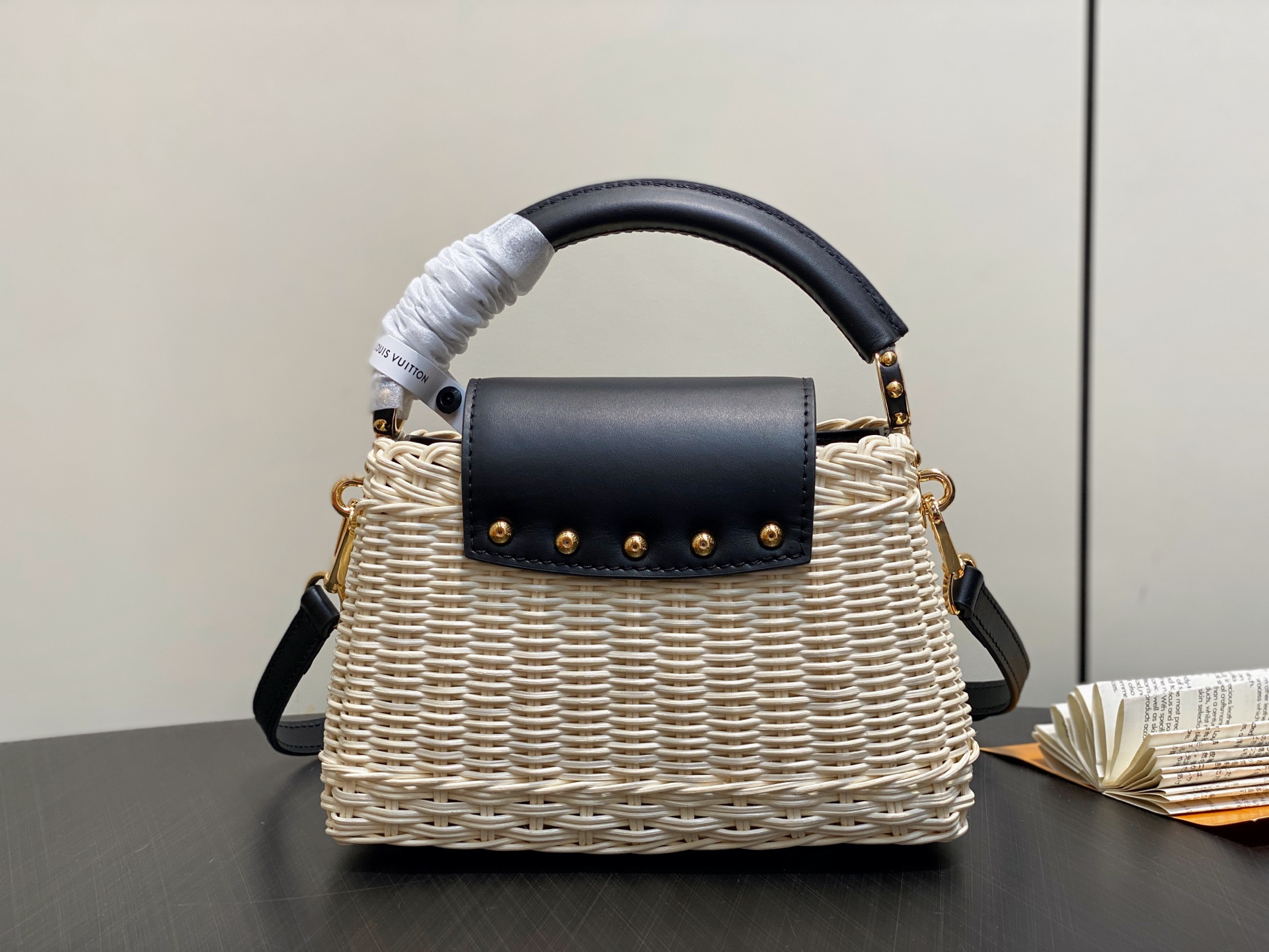 Louis Vu*tton Capucines M26005(21×14×8CM)