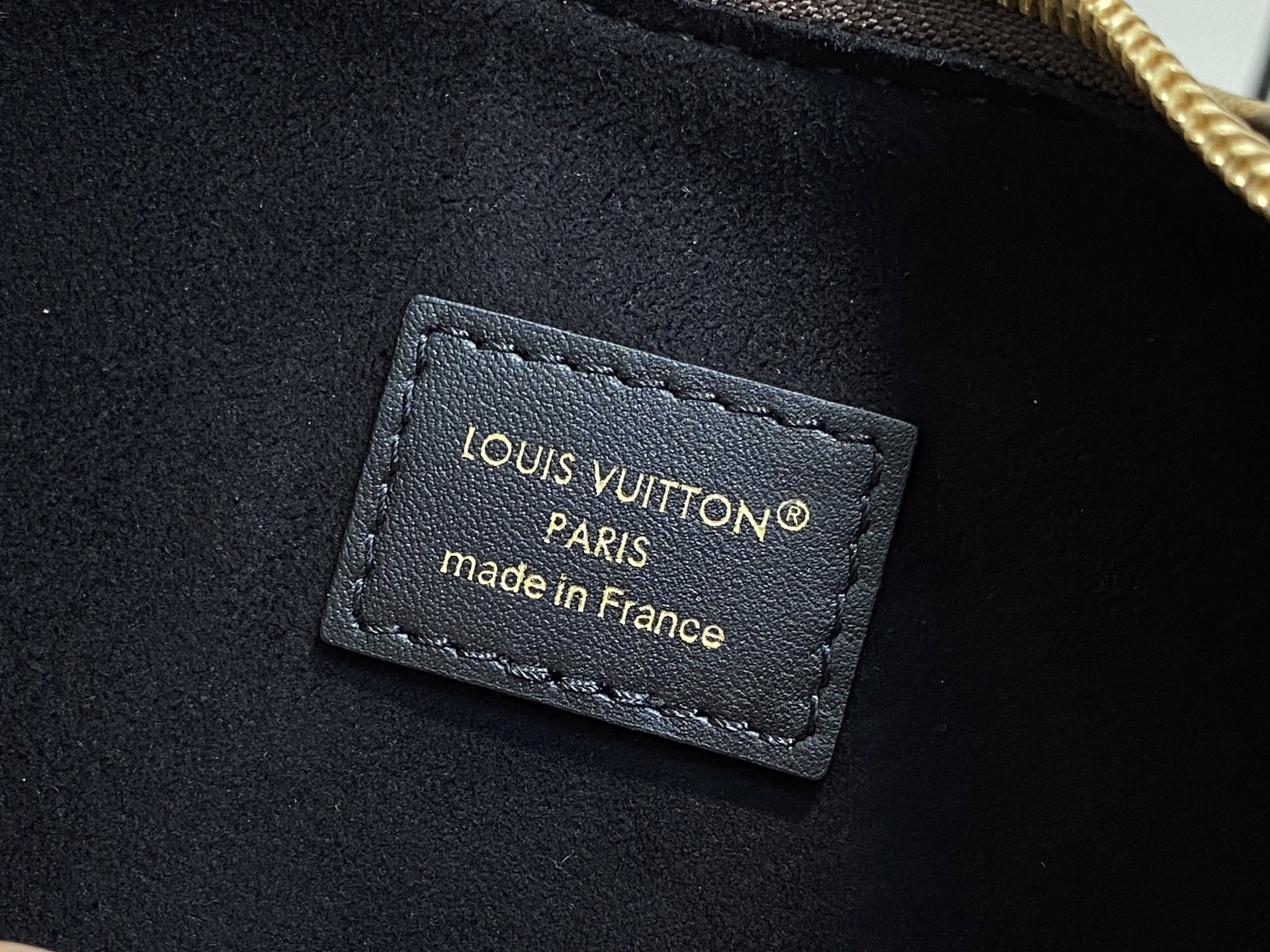 L*V Cookie BB Bag M15056(19 x 5 x 28.5CM)