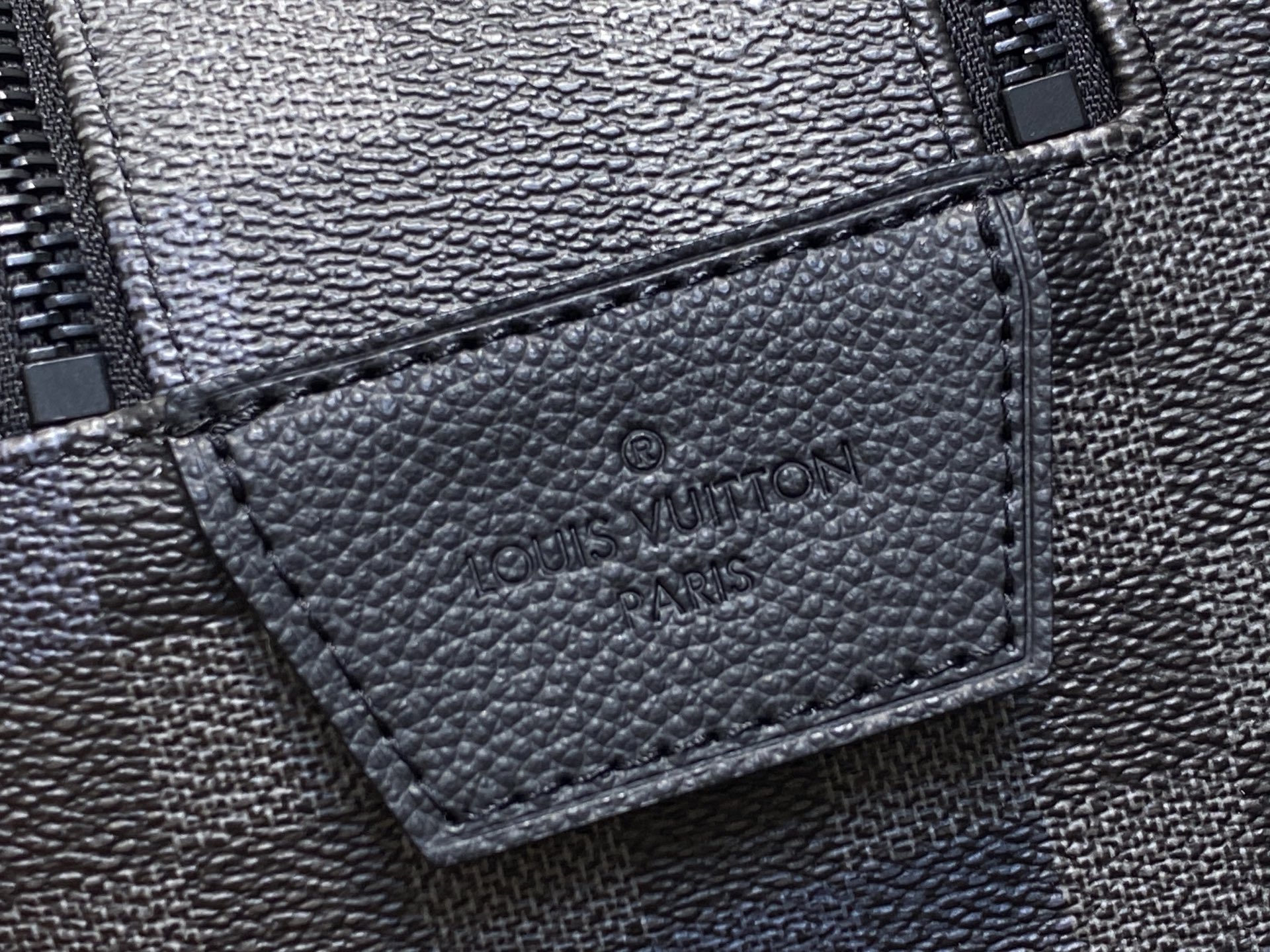 Louis Vu*tton Dopp Kit Pouch(28 x 15 x 16.5CM)