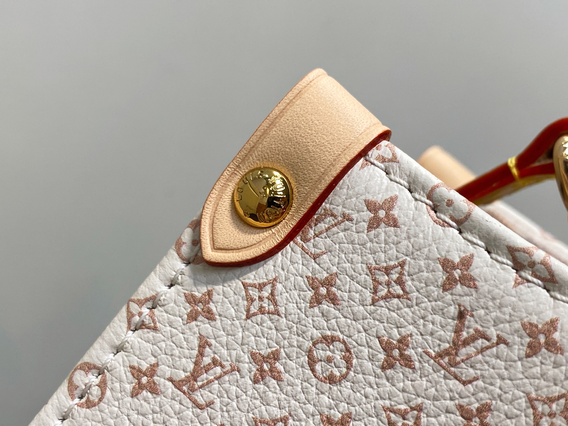 Louis Vuitton Romance OnTheGo PM-25 x 19 x 11.5 CM