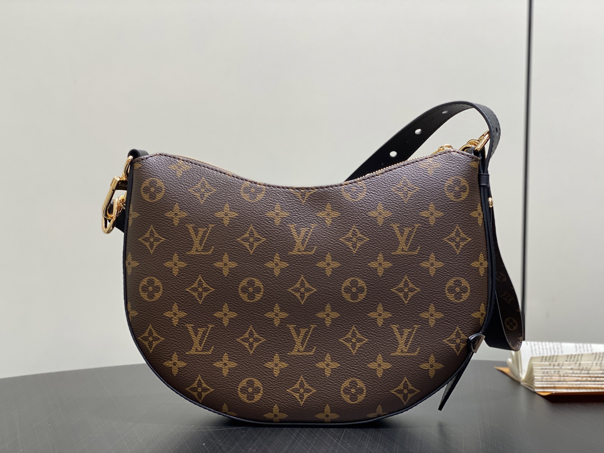 L*V Cookie BB Bag M15056(19 x 5 x 28.5CM)