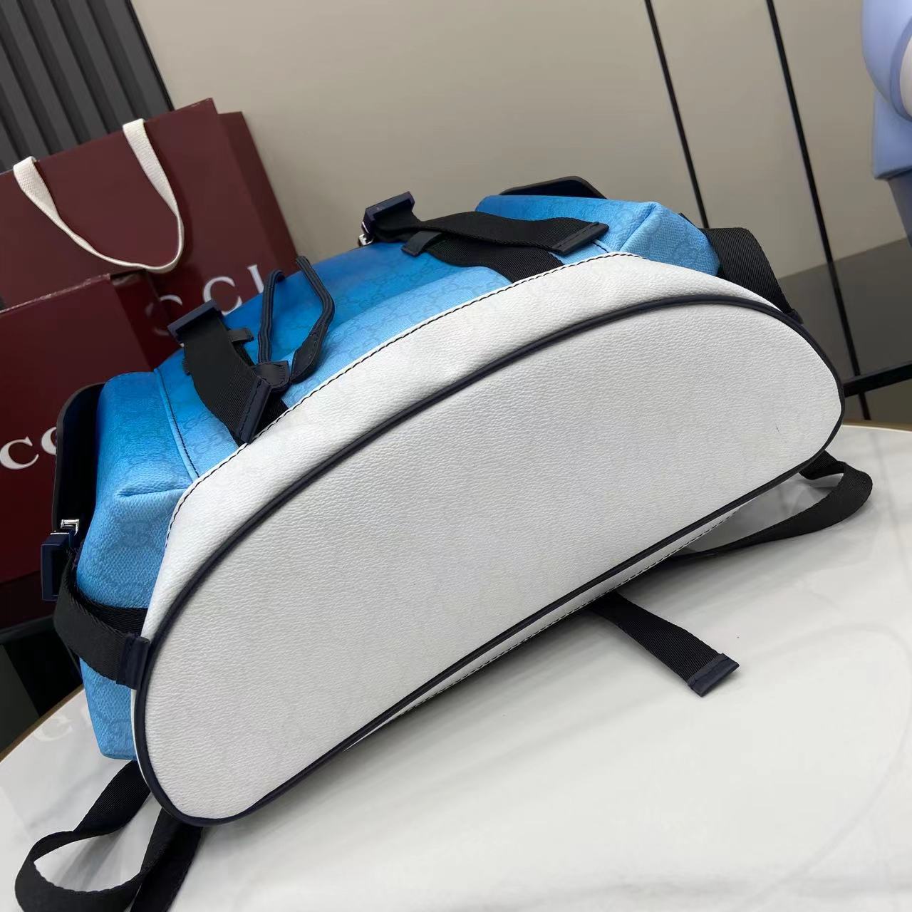 Gucc* Monogram Backpack(35*46*12CM)