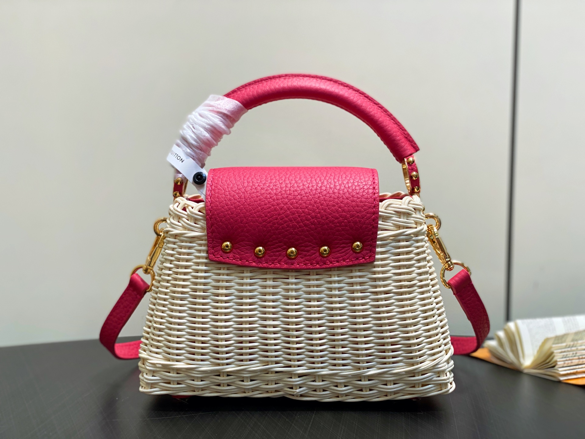 Louis Vu*tton Capucines M26005(21×14×8CM)