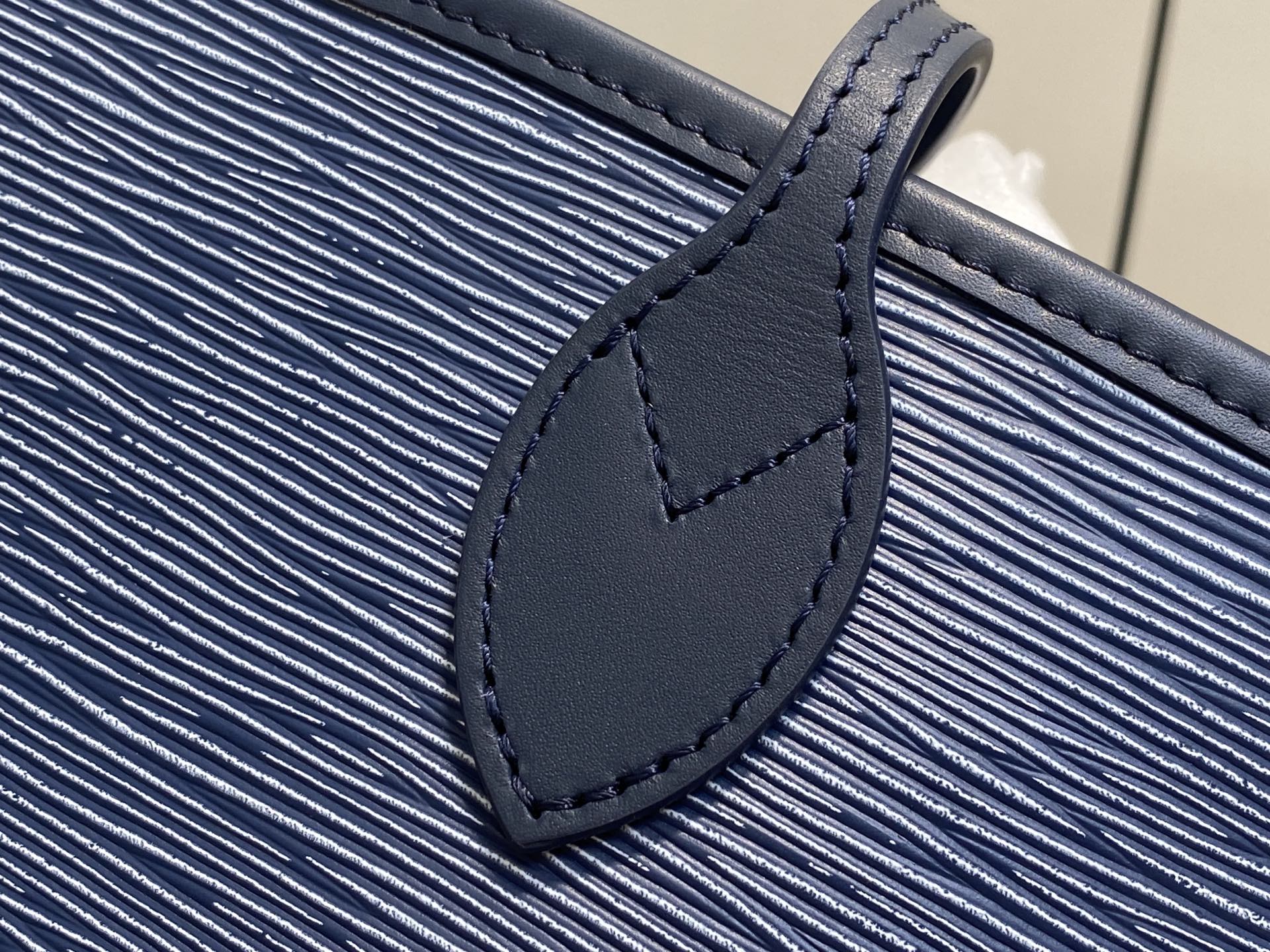 Lou*is Vuitton Neverfull MM M1193(31 x 28 x 14CM)