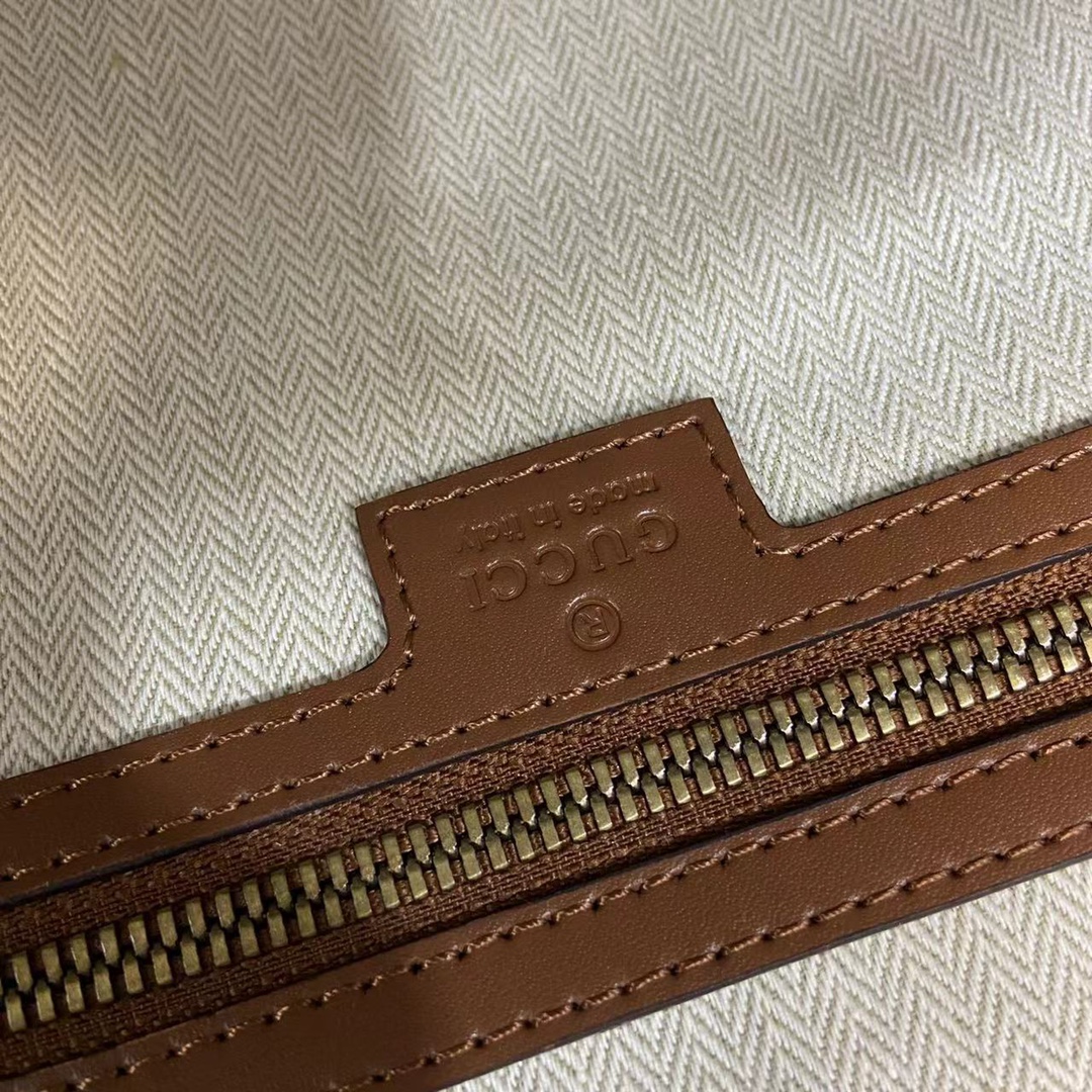 Gucc* GG Emblem Tote Bag(47*21*25CM)