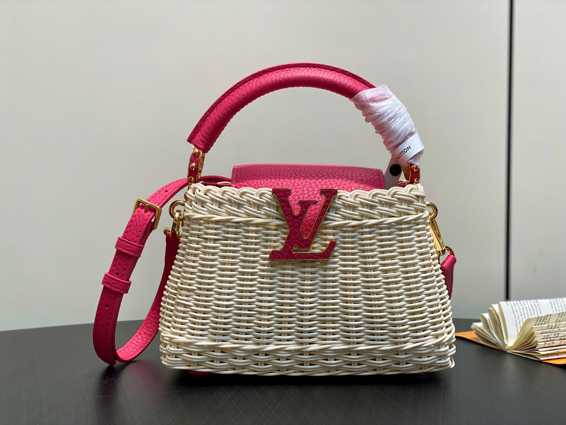 Louis Vu*tton Capucines M26005(21×14×8CM)