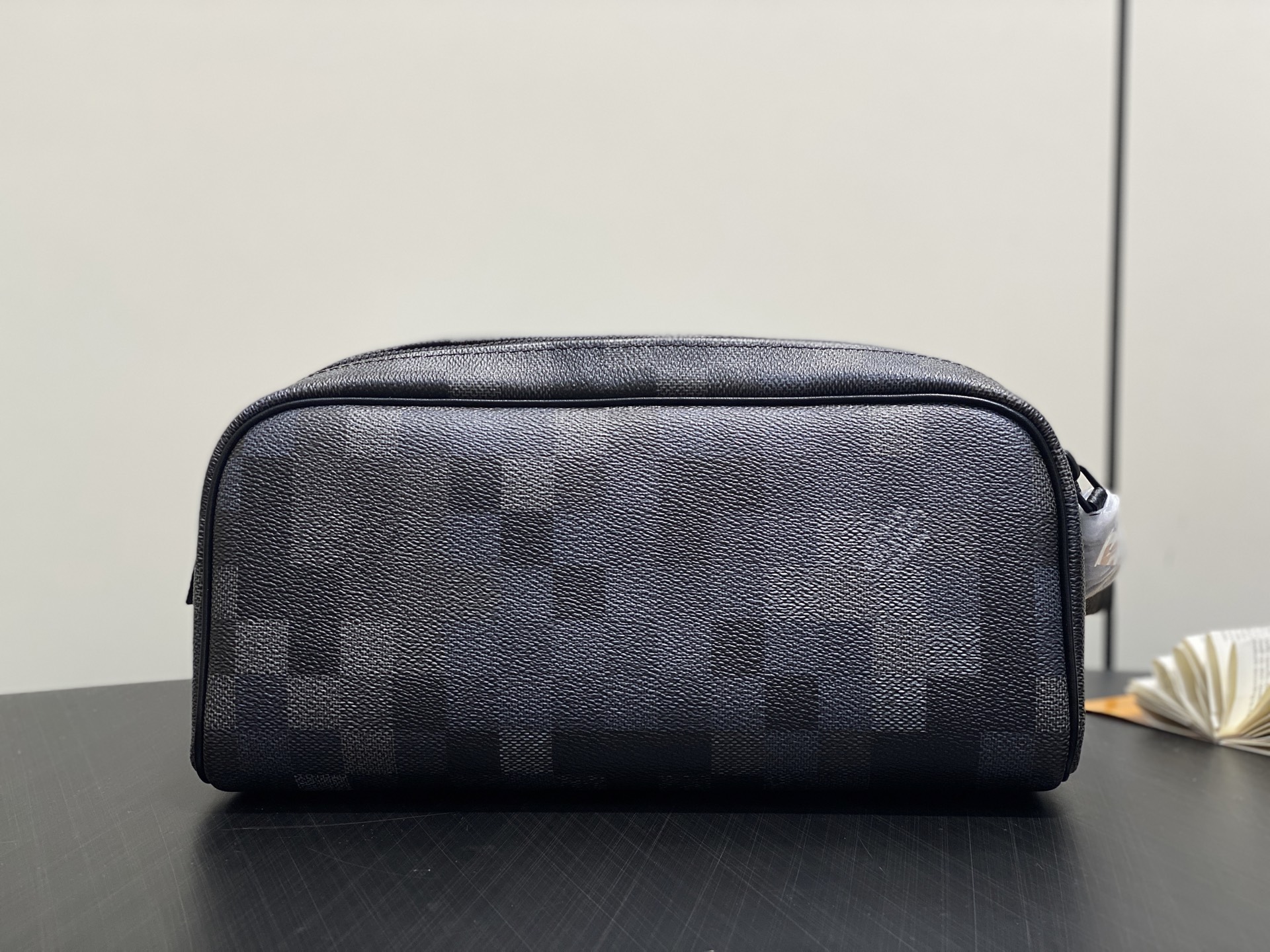 Louis Vu*tton Dopp Kit Pouch(28 x 15 x 16.5CM)