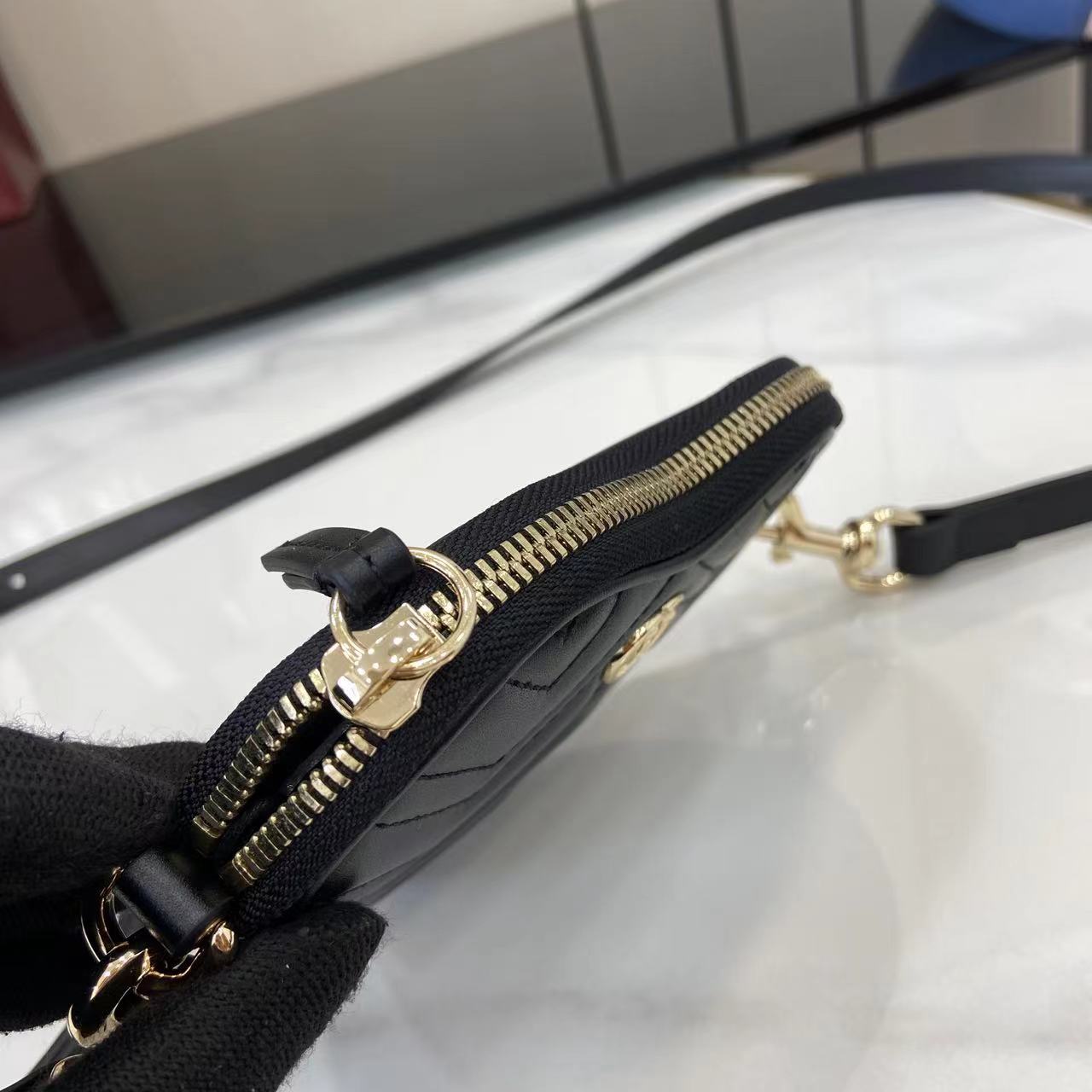 Gucc* GG Marmont Mini Bag(13.5*11.5*2.5CM)