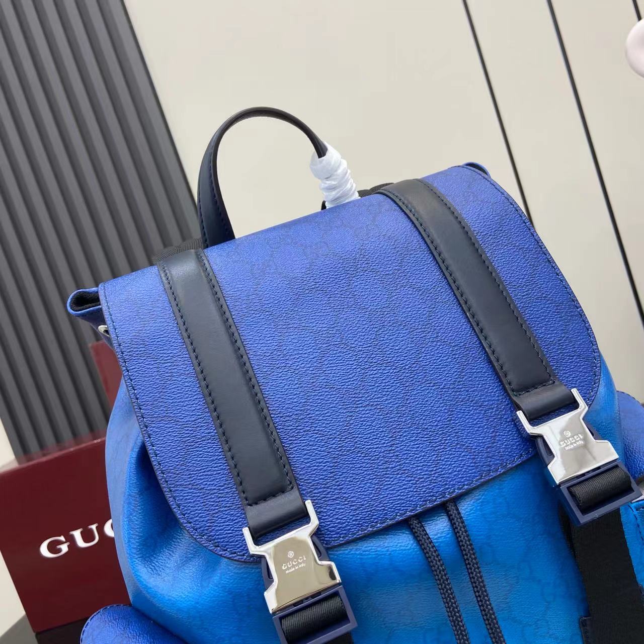 Gucc* Monogram Backpack(35*46*12CM)