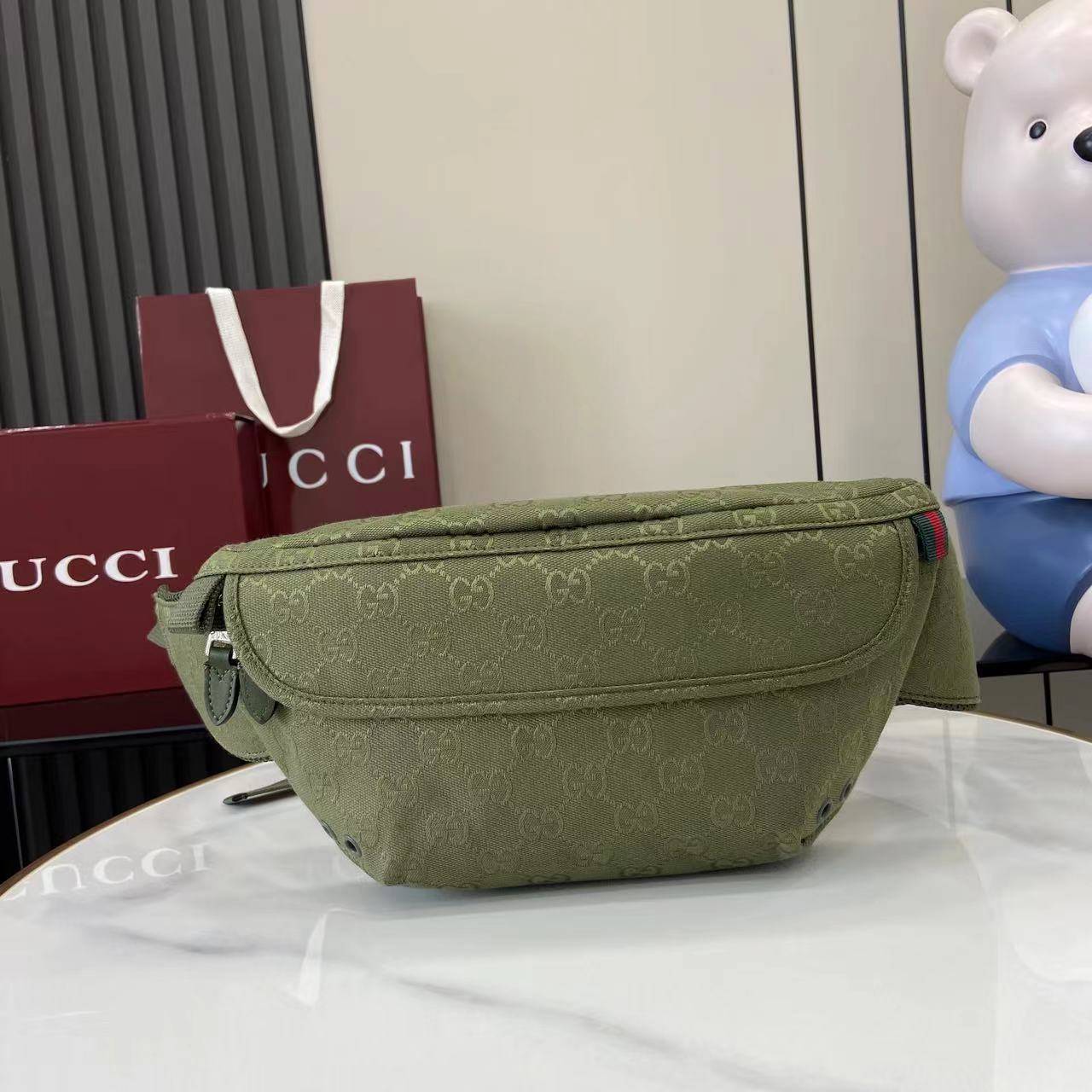 Gucc* Waist Bag(35*40*20CM)