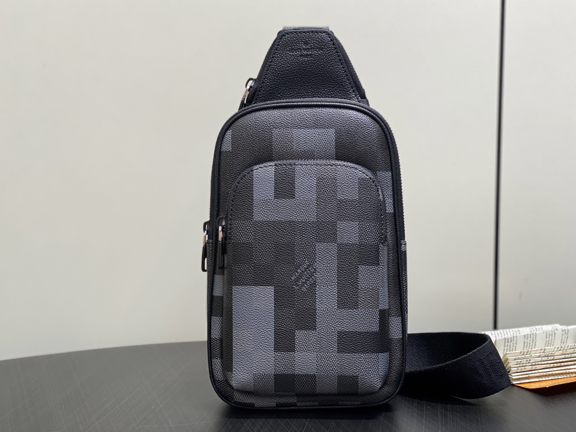 LV Bolsa Sling Avenue Bag(16x33x5.7CM)