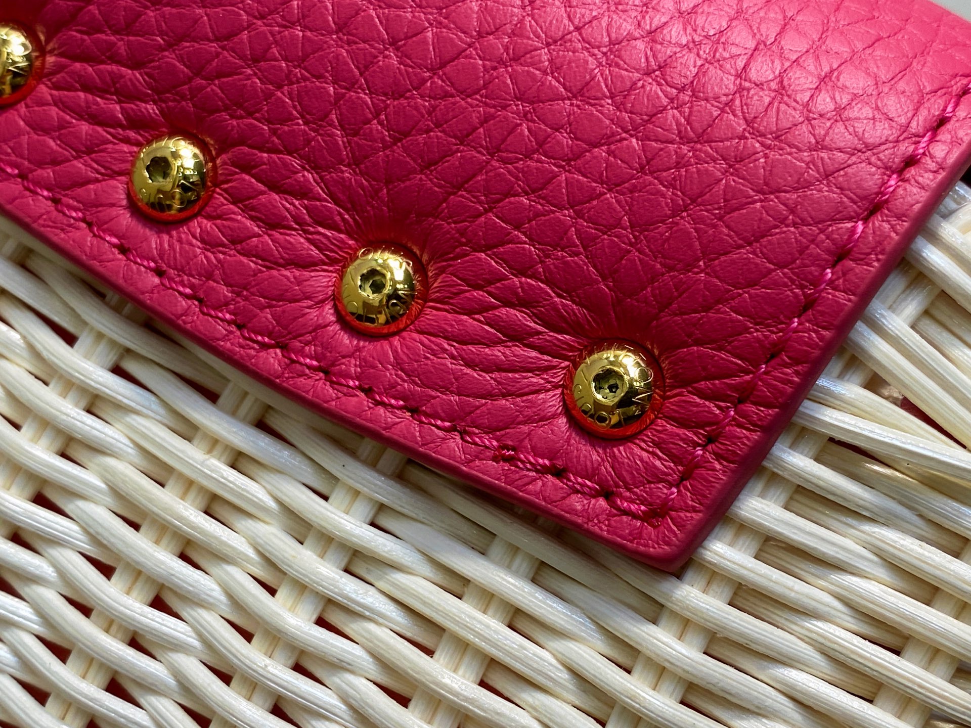 Louis Vu*tton Capucines M26005(21×14×8CM)