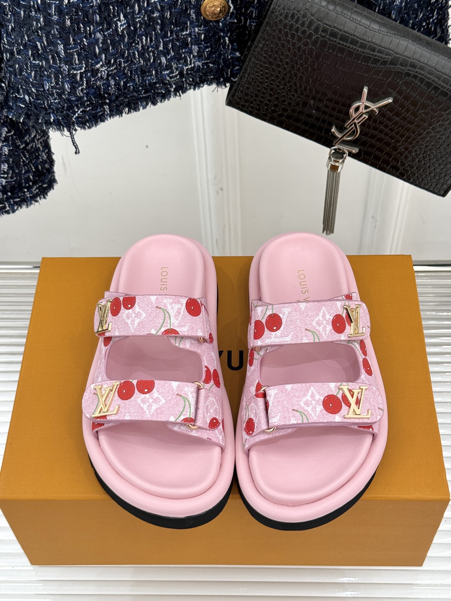 Louis Vuitt0n Slides(EU35-43)