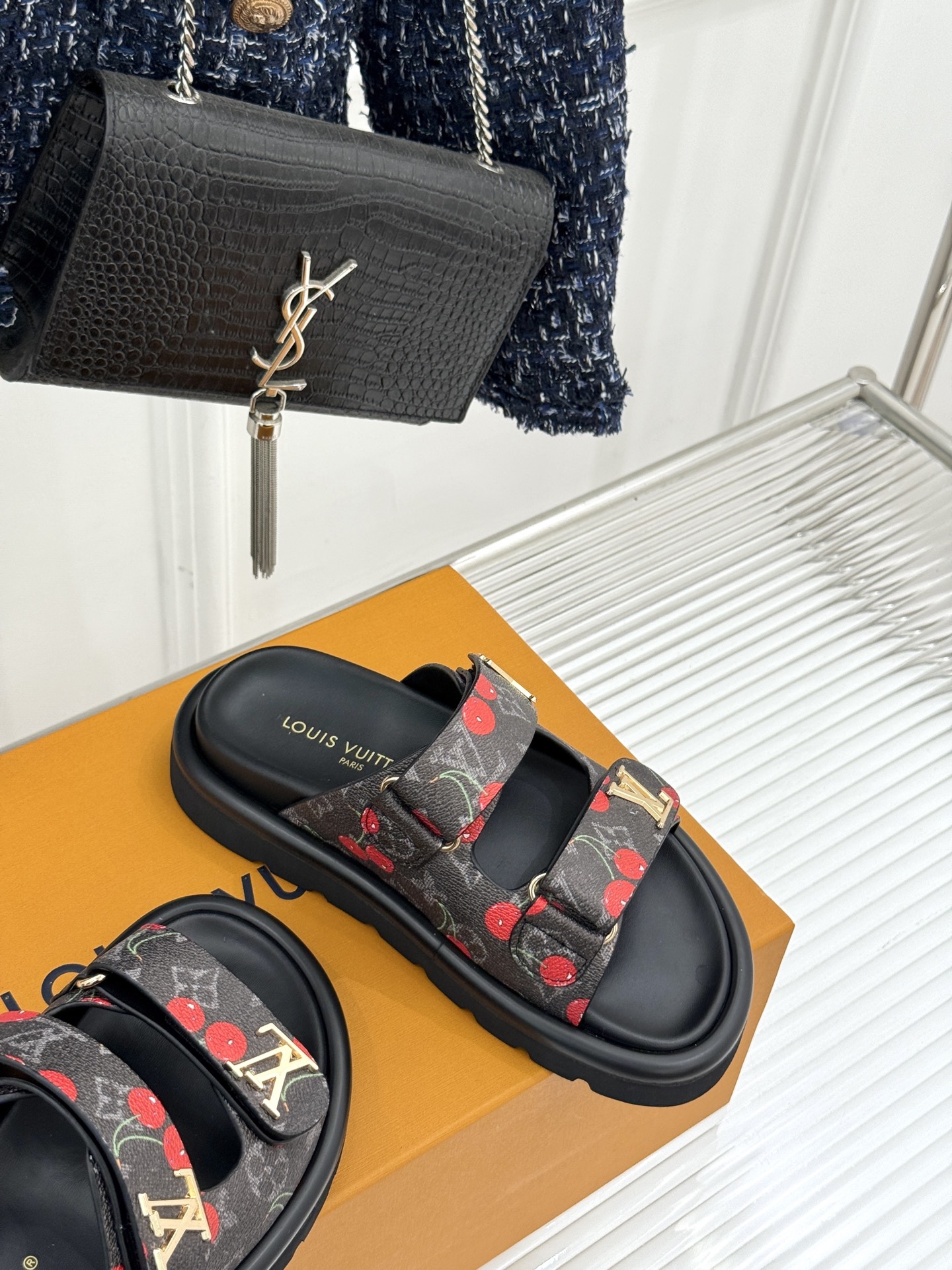 Louis Vuitt0n Slides(EU35-43)