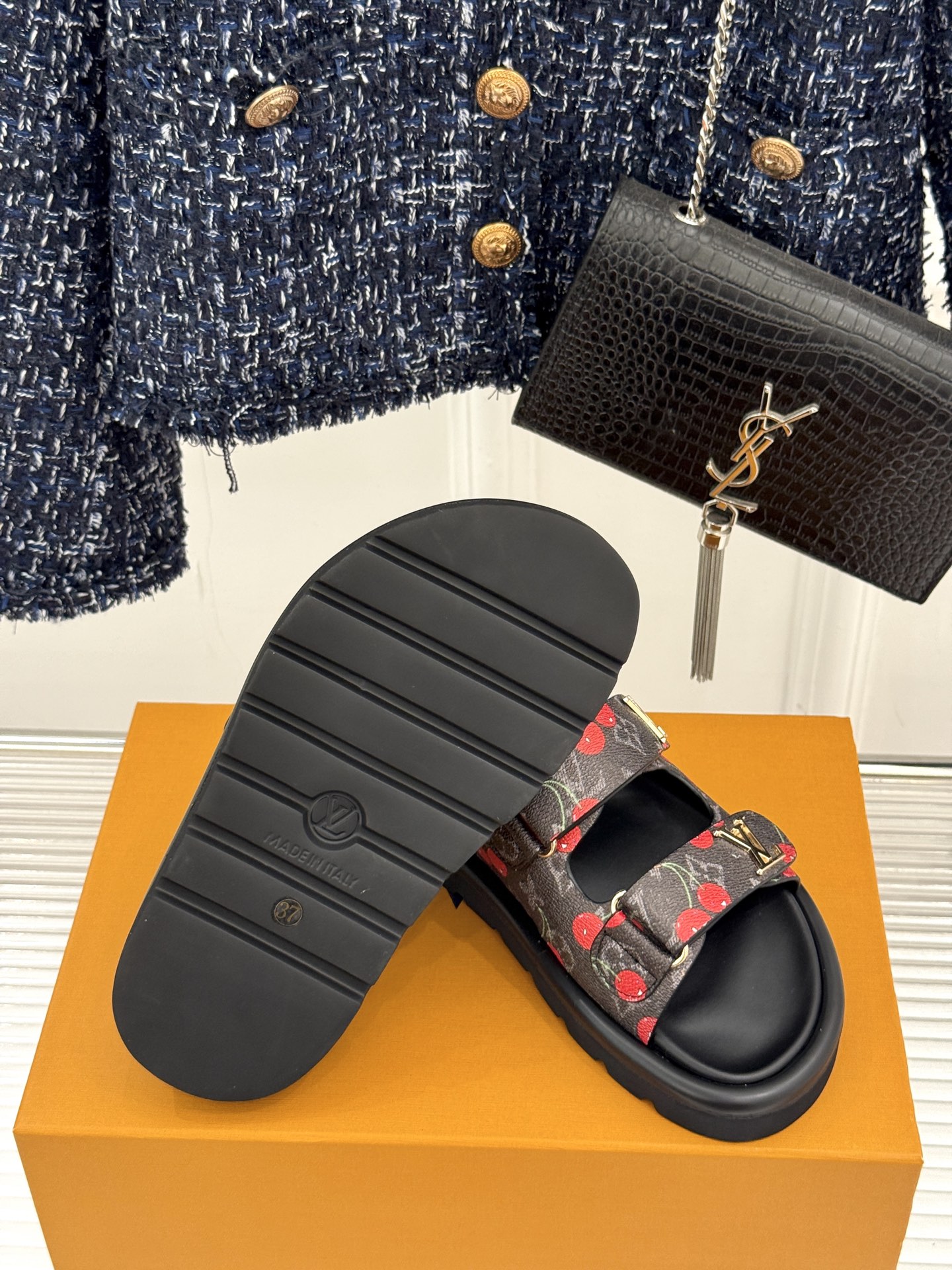 Louis Vuitt0n Slides(EU35-43)