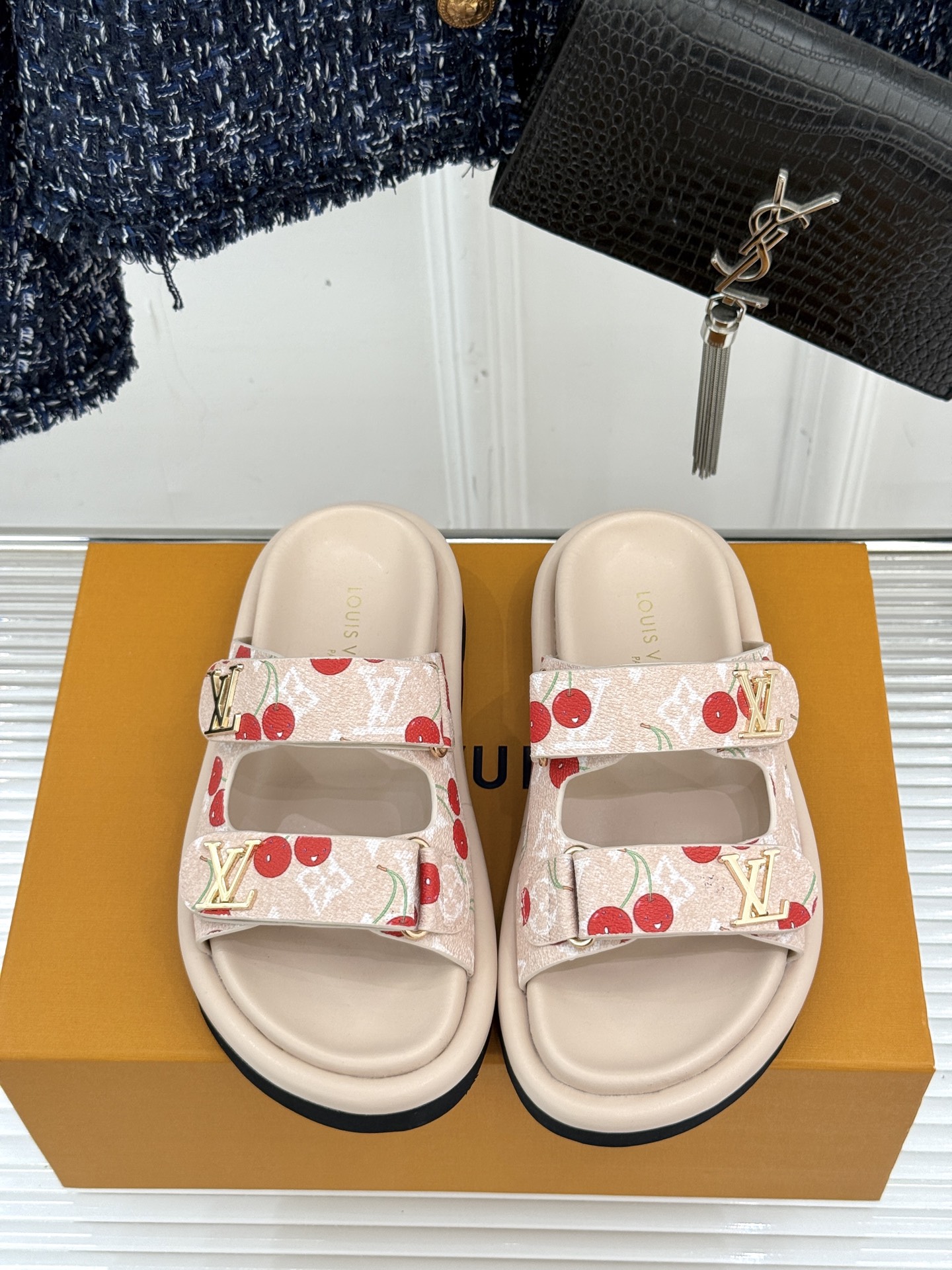 Louis Vuitt0n Slides(EU35-43)