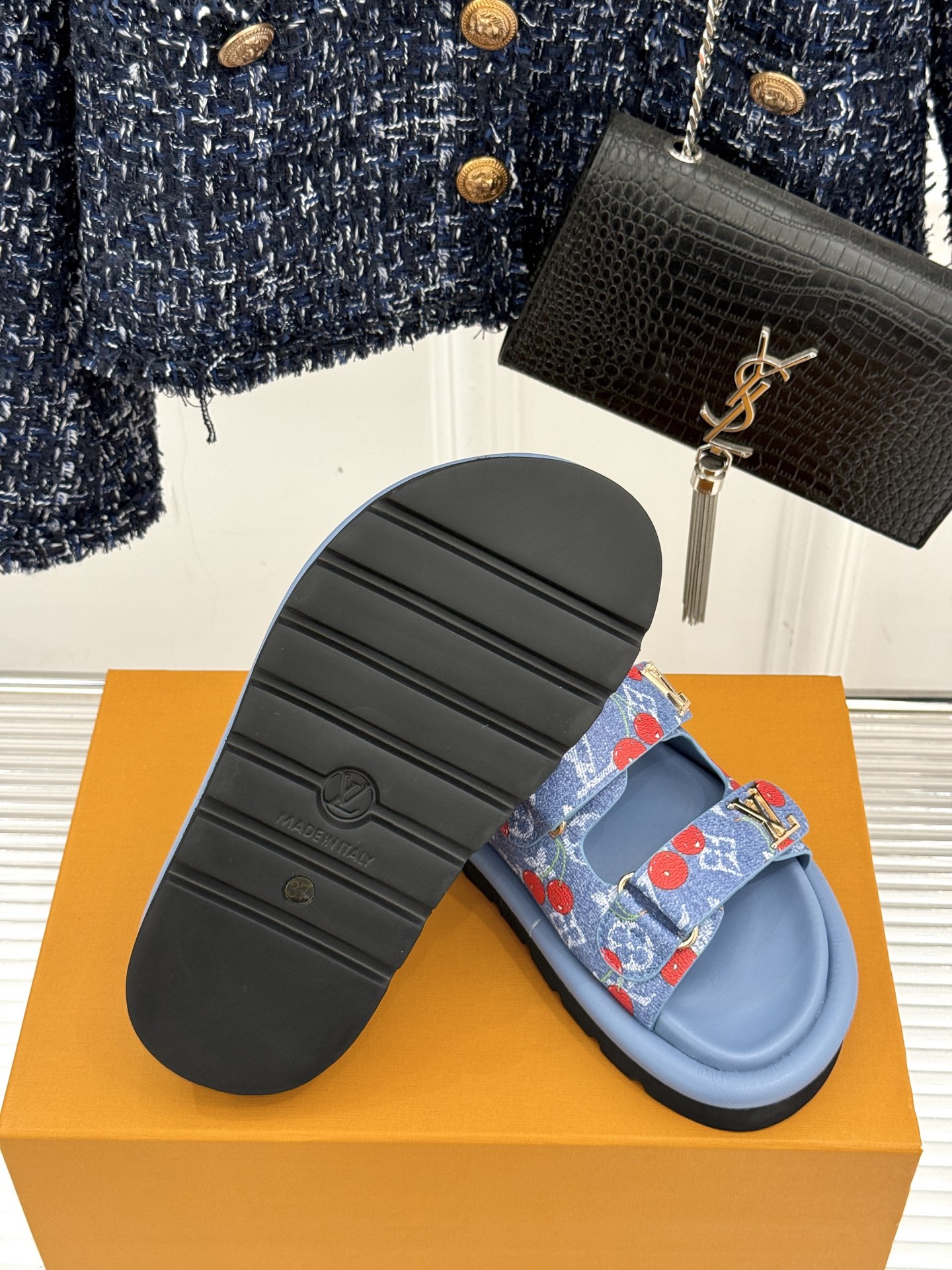 Louis Vuitt0n Slides(EU35-43)