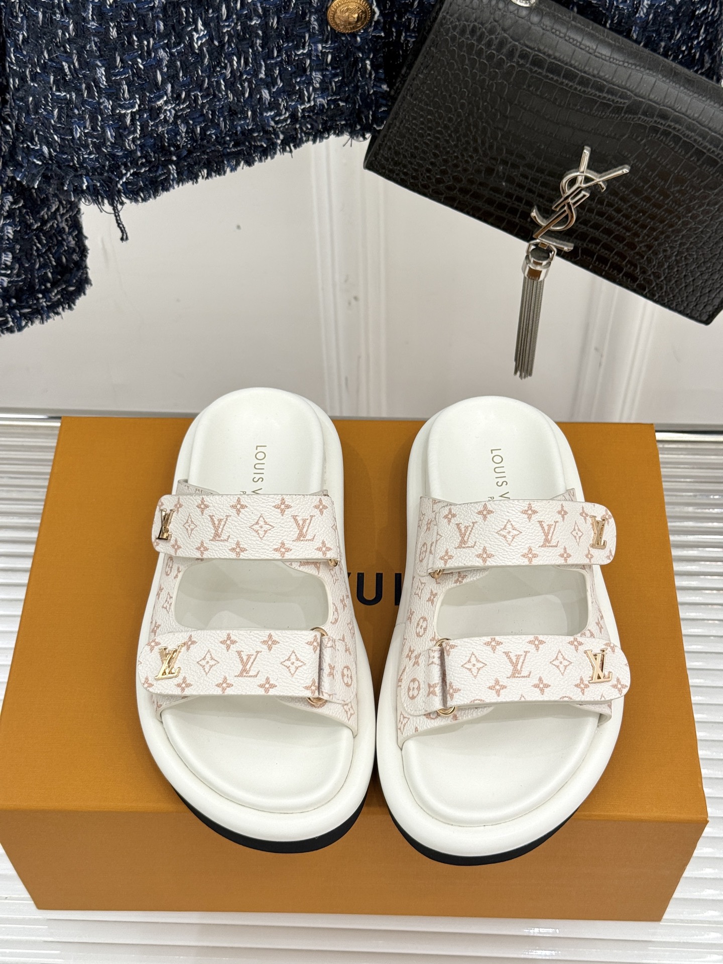 Louis Vuitt0n Slides(EU35-43)