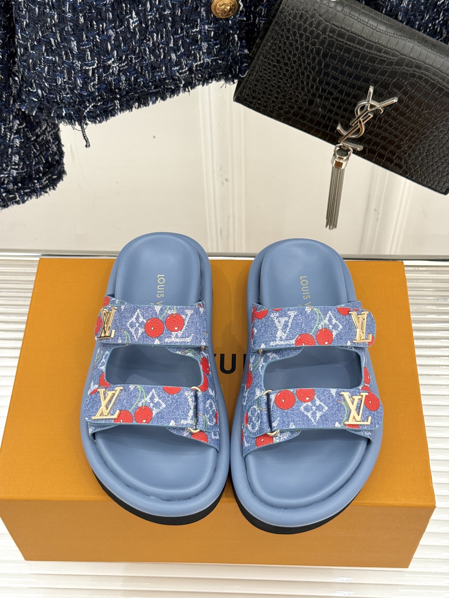 Louis Vuitt0n Slides(EU35-43)