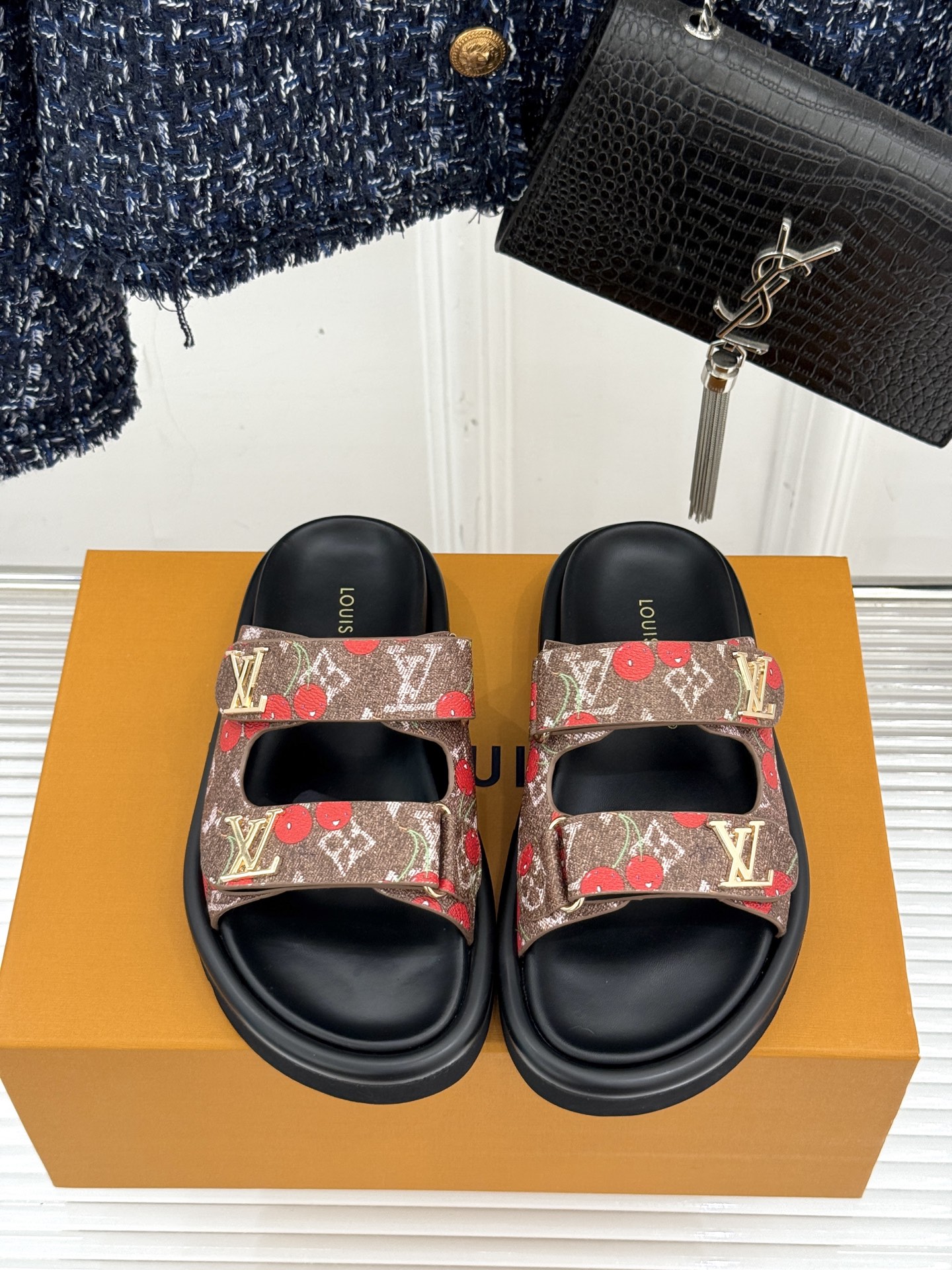 Louis Vuitt0n Slides(EU35-43)