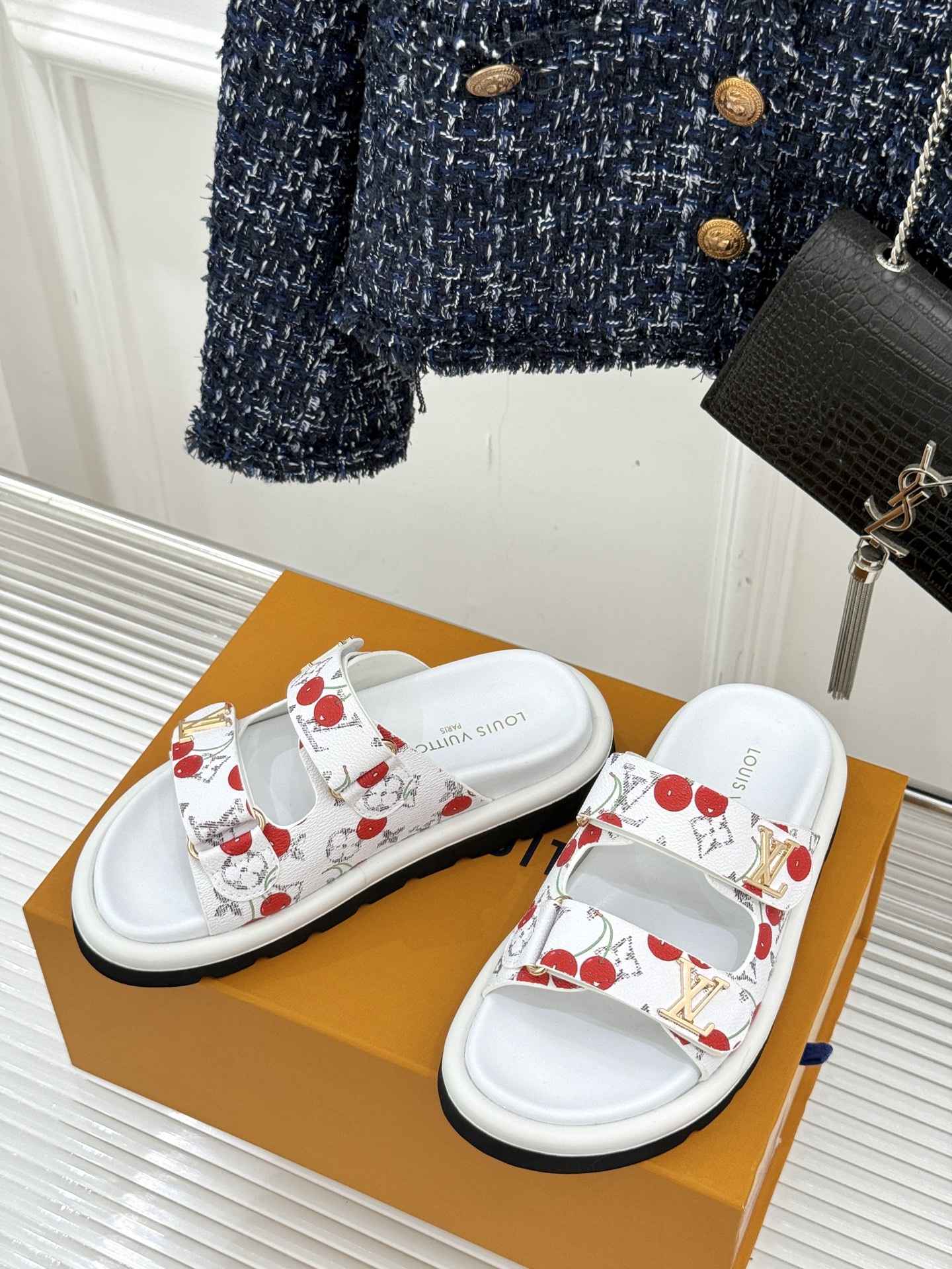 Louis Vuitt0n Slides(EU35-43)