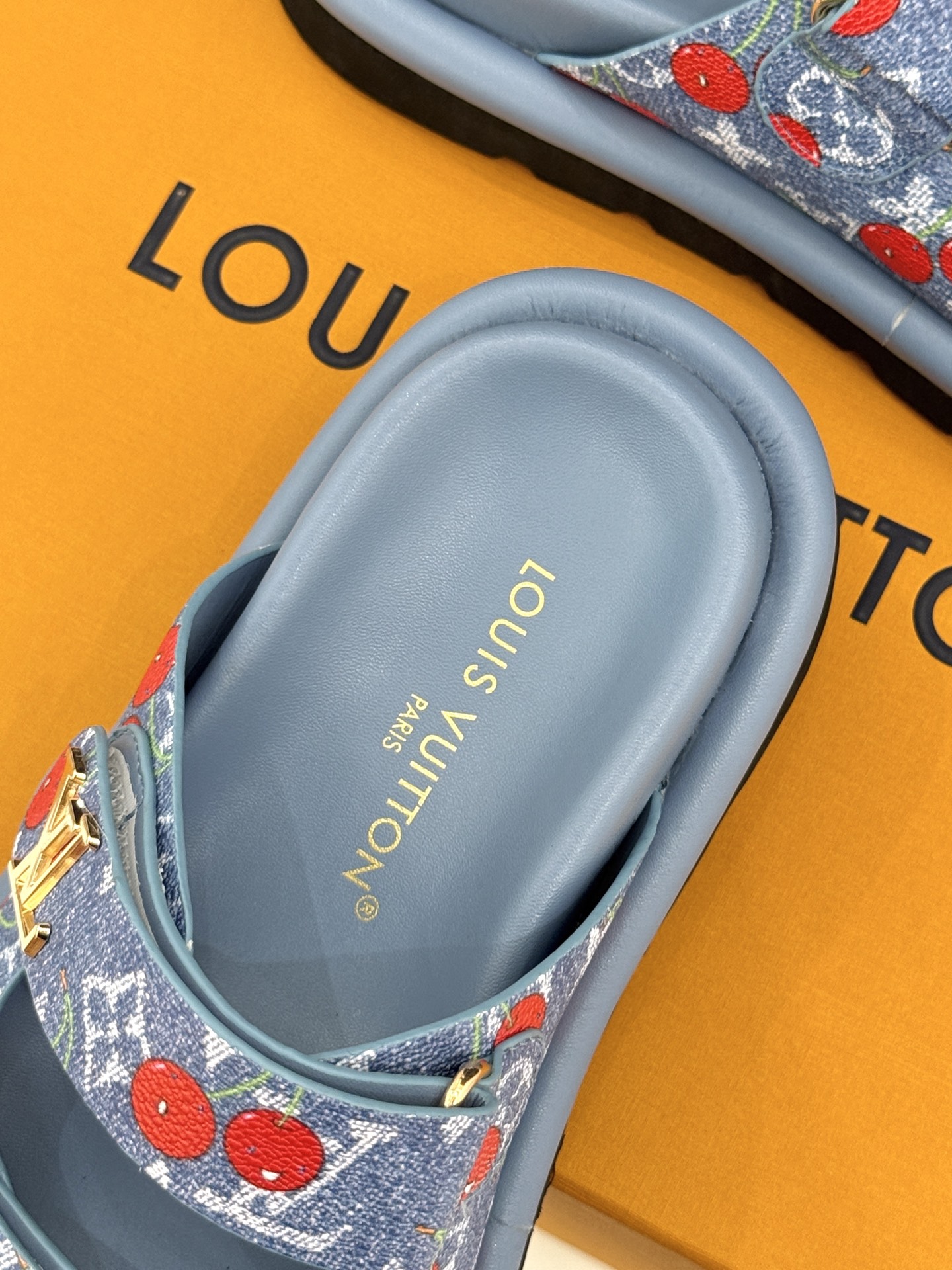 Louis Vuitt0n Slides(EU35-43)