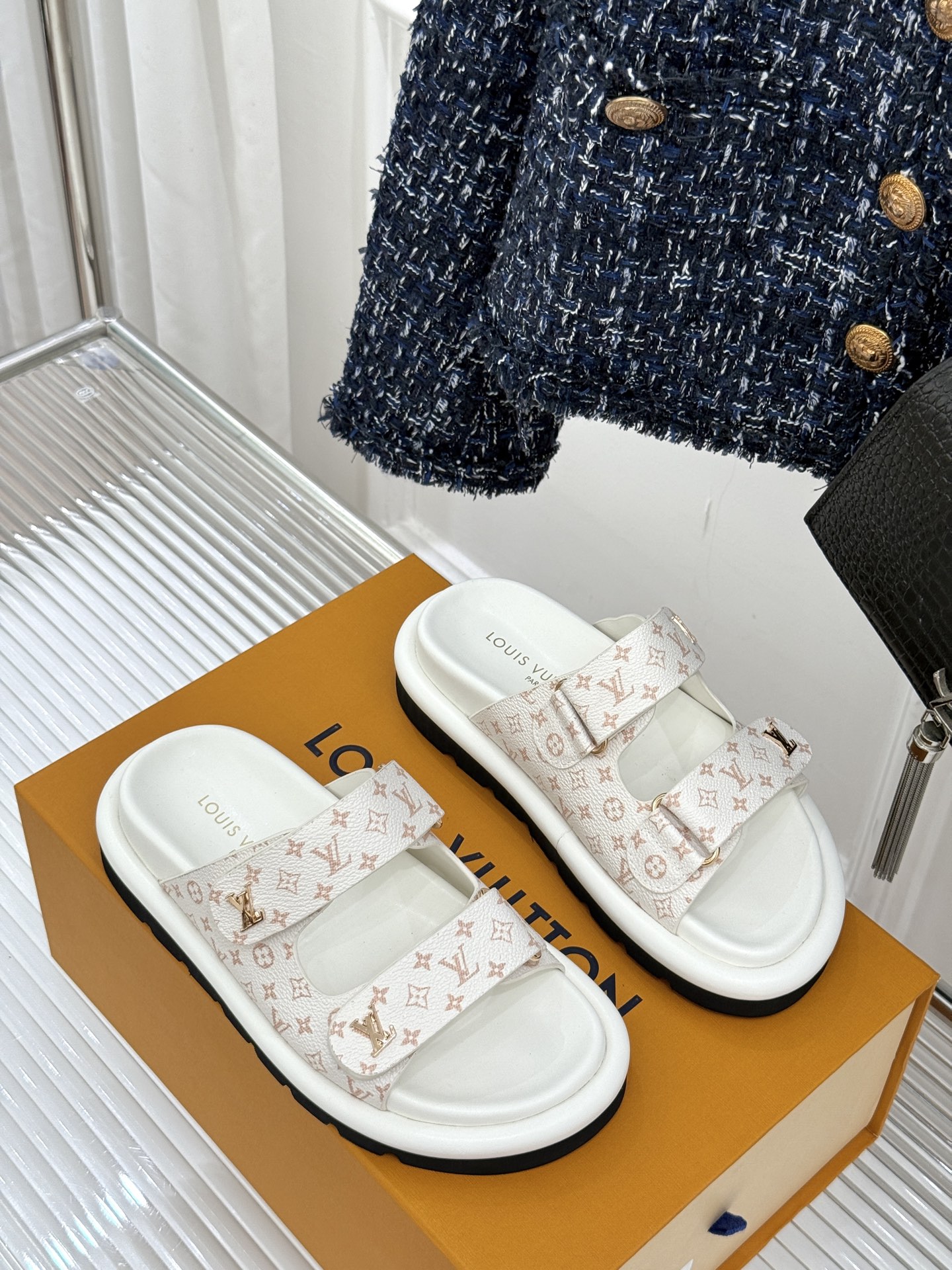 Louis Vuitt0n Slides(EU35-43)