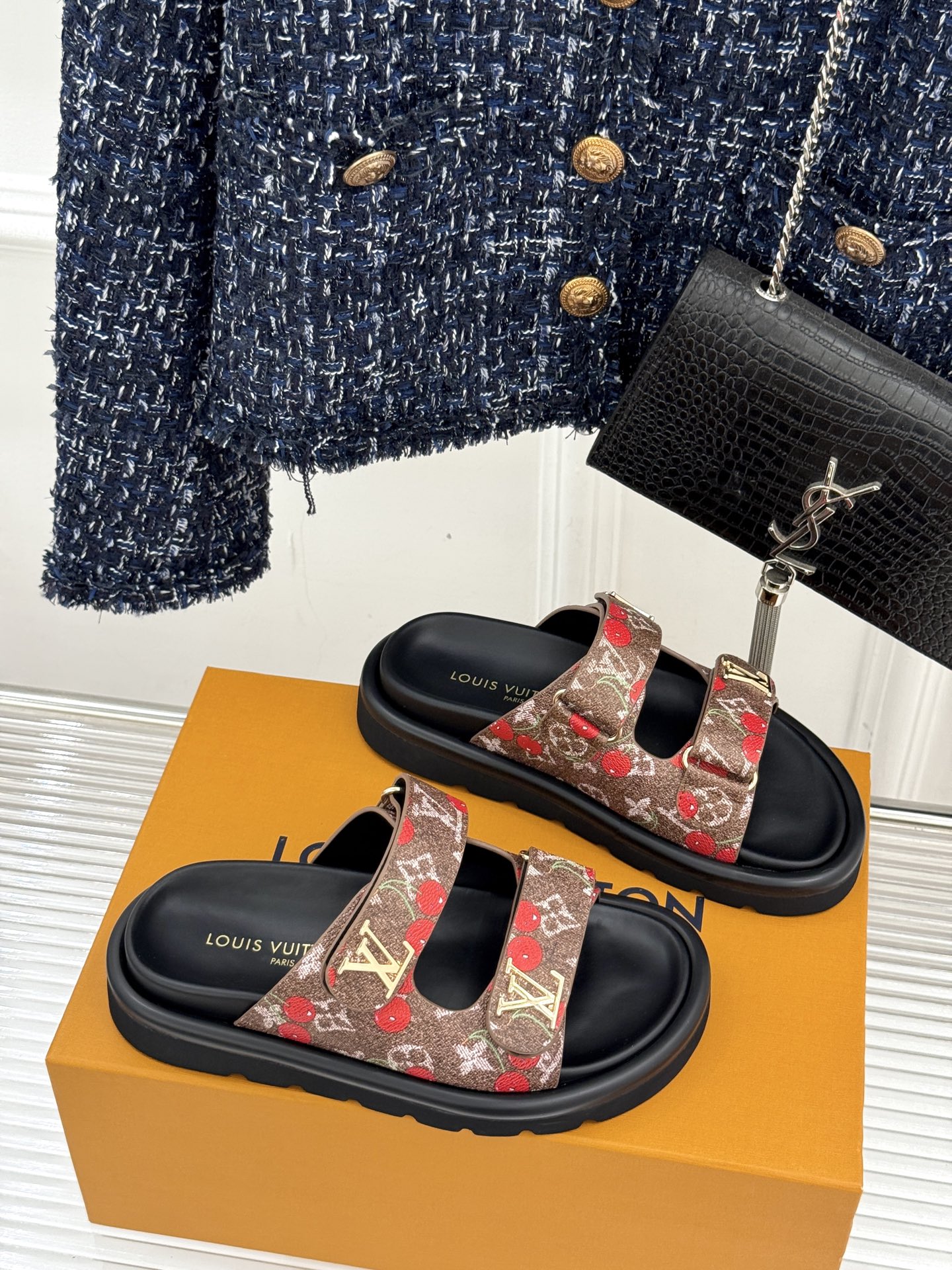 Louis Vuitt0n Slides(EU35-43)