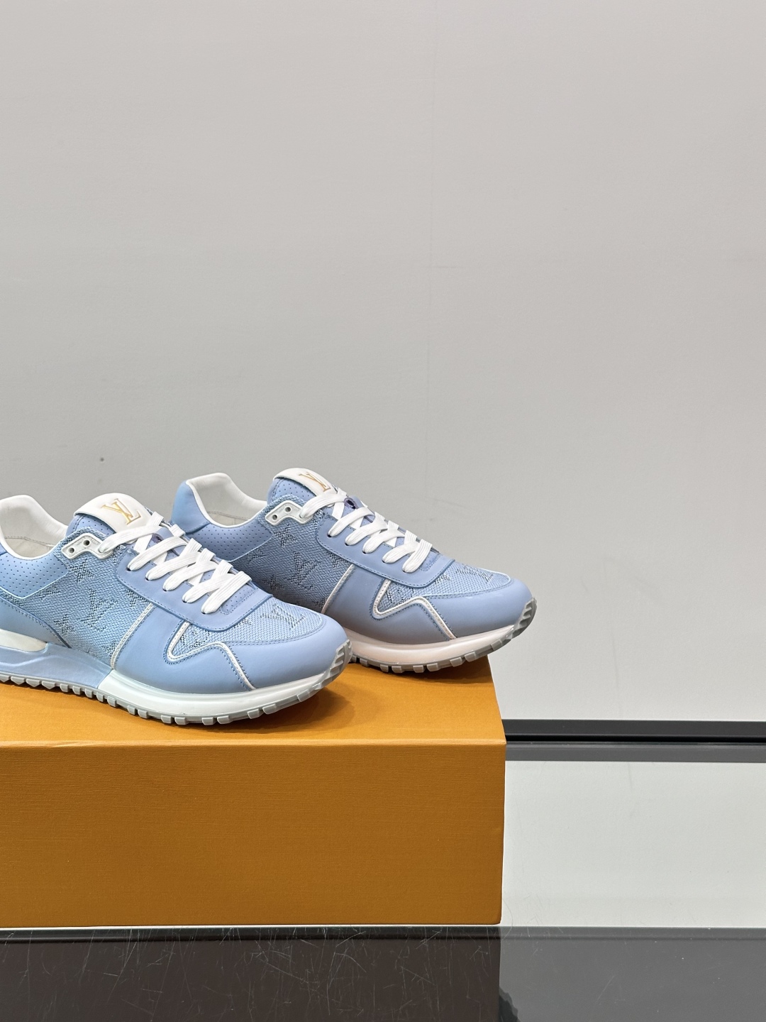 Lo*uis Vu*itton Run Away Sneakers(EU39-46)